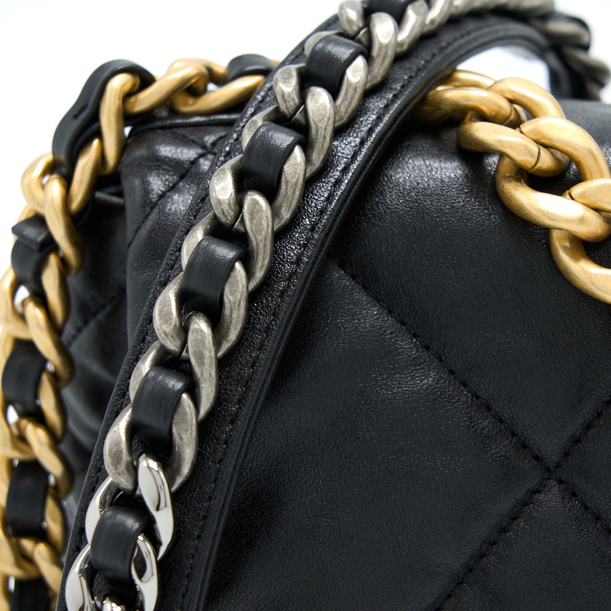 CHANEL SMALL 19 BAG GOATSKIN BLACK MULTICOLOUR HARDWARE