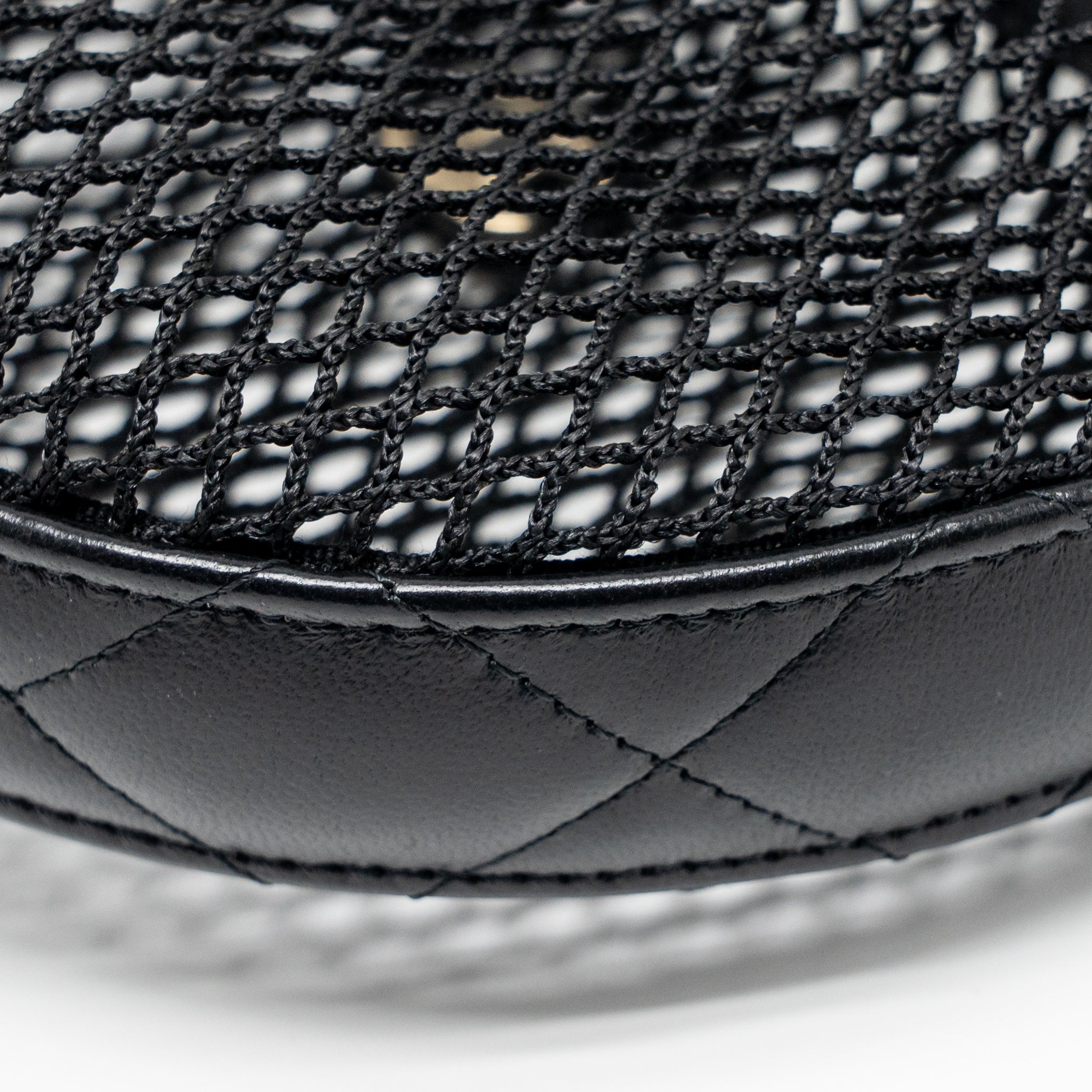 CHANEL 25S HALF MOON CLUTCH MESH/ LAMBSKIN BLACK LGHW (MICROCHIP)