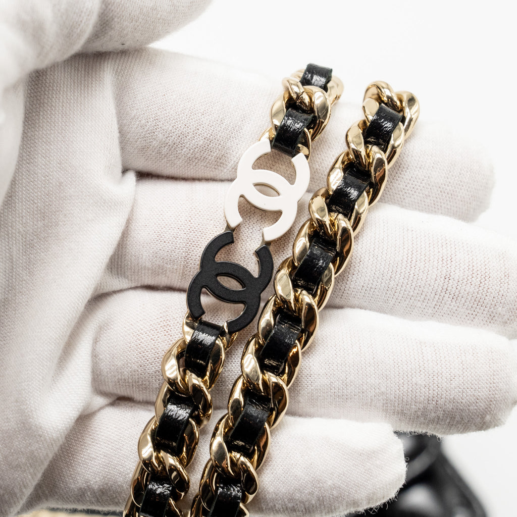 CHANEL WALLET ON CC DETAILED CHAIN SHINY LAMBSKIN BLACK GHW (MICROCHIP)