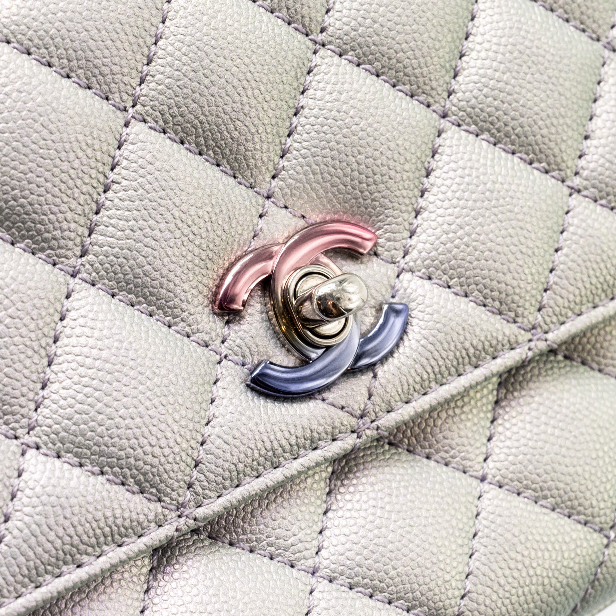 CHANEL SMALL COCO HANDLE CAVIAR IRIDESCENT LIGHT BLUE MULTICOLOUR HARDWARE(MICROCHIP)