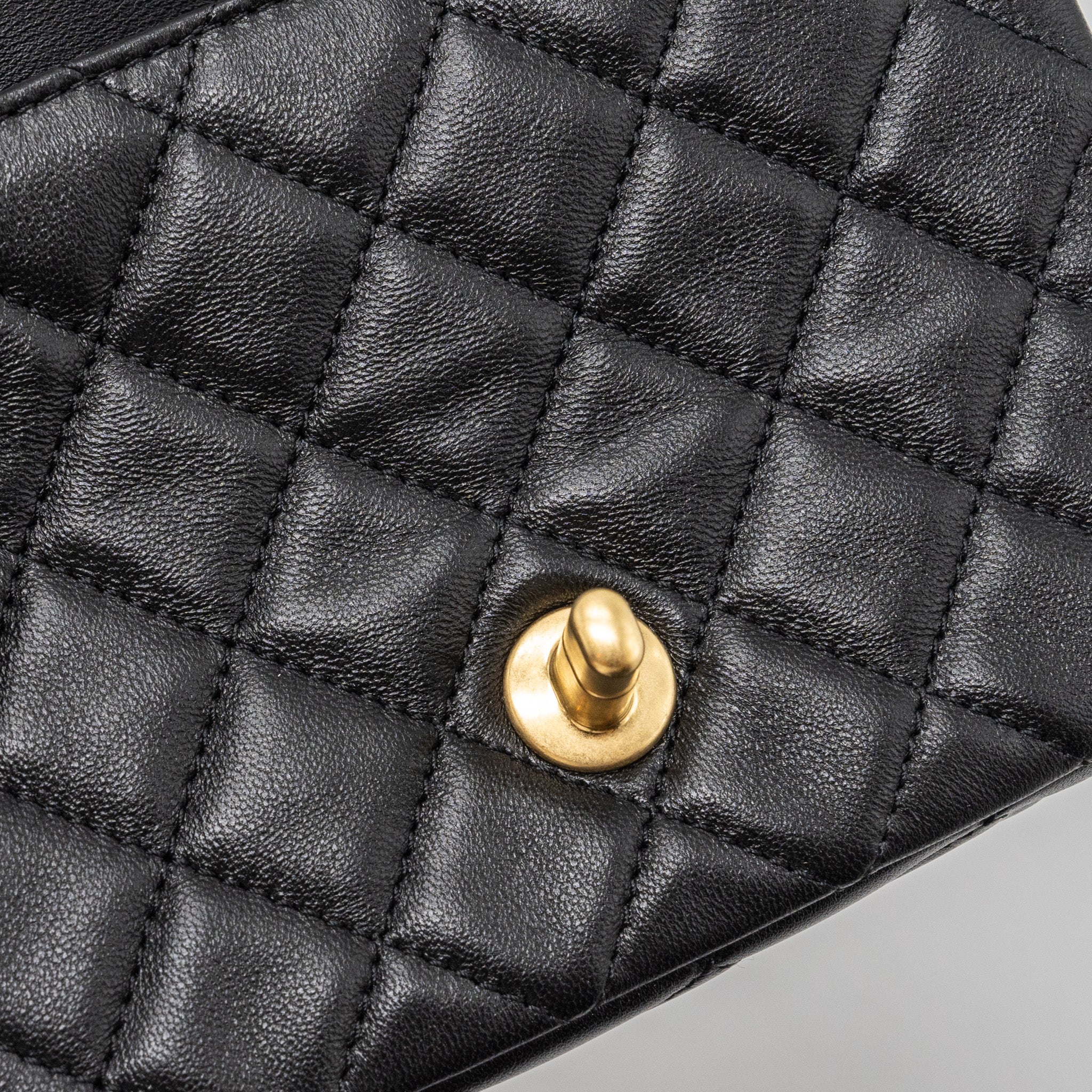 CHANEL PEARL CRUSH MINI SQUARE FLAP BAG LAMBSKIN BLACK GHW(MICROCHIP)