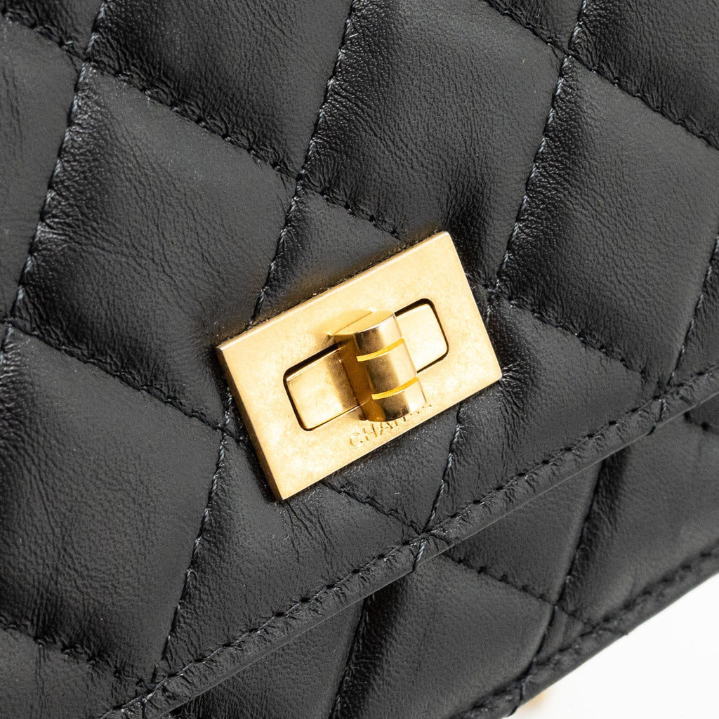 CHANEL 2.55 REISSUE WALLET ON CHAIN LAMBSKIN BLACK GHW (MICROCHIP)