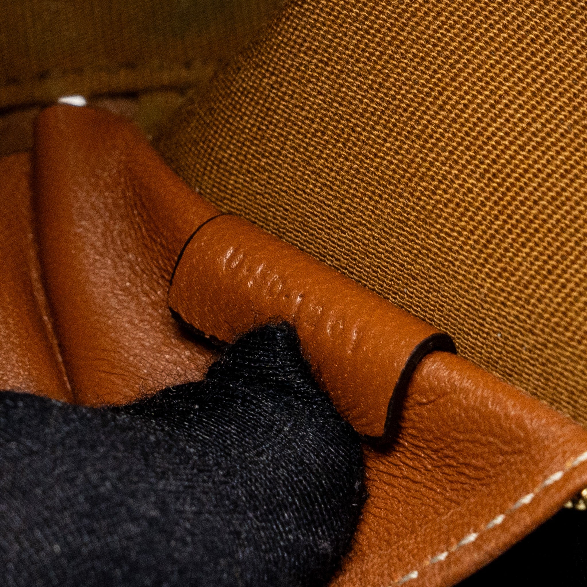 CELINE CLUTCH WITH CHAIN TRIOMPHE CANVAS/LAMBSKIN TAN GHW