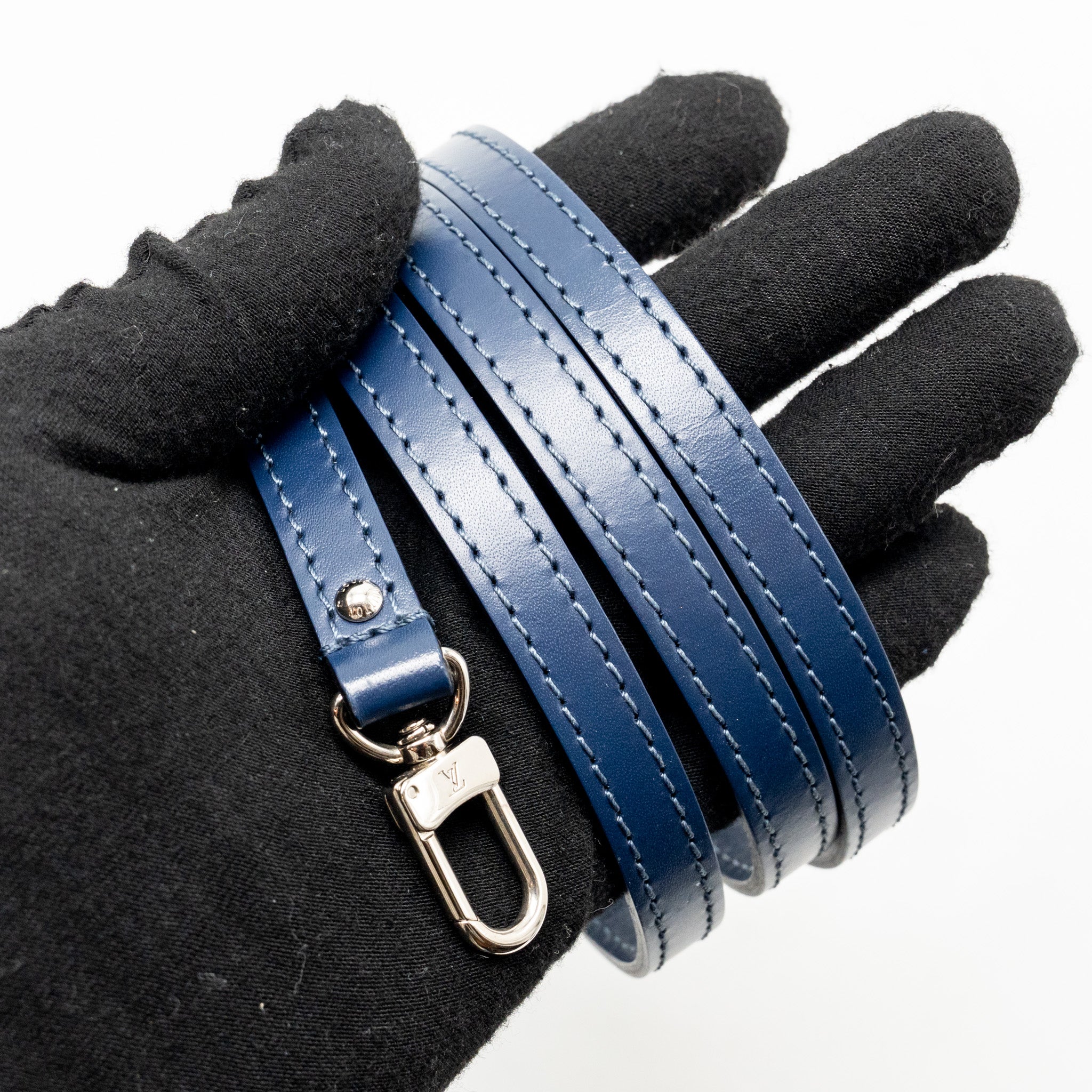 LOUIS VUITTON ALMA BB EPI INDIGO SHW