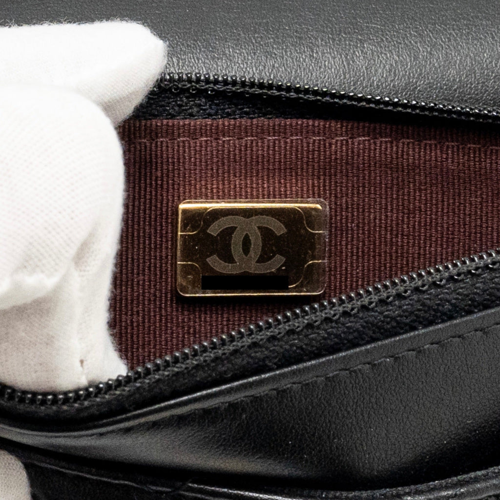 CHANEL 2.55 REISSUE WALLET ON CHAIN LAMBSKIN BLACK GHW (MICROCHIP)