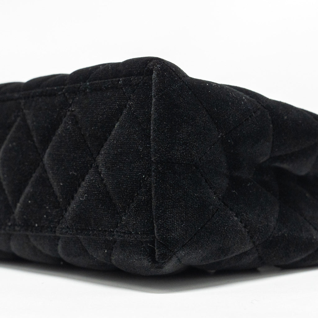 CHANEL 24A MINI SHOPPING TOTE/MINI KELLY VELVET BLACK GHW (MICROCHIP)