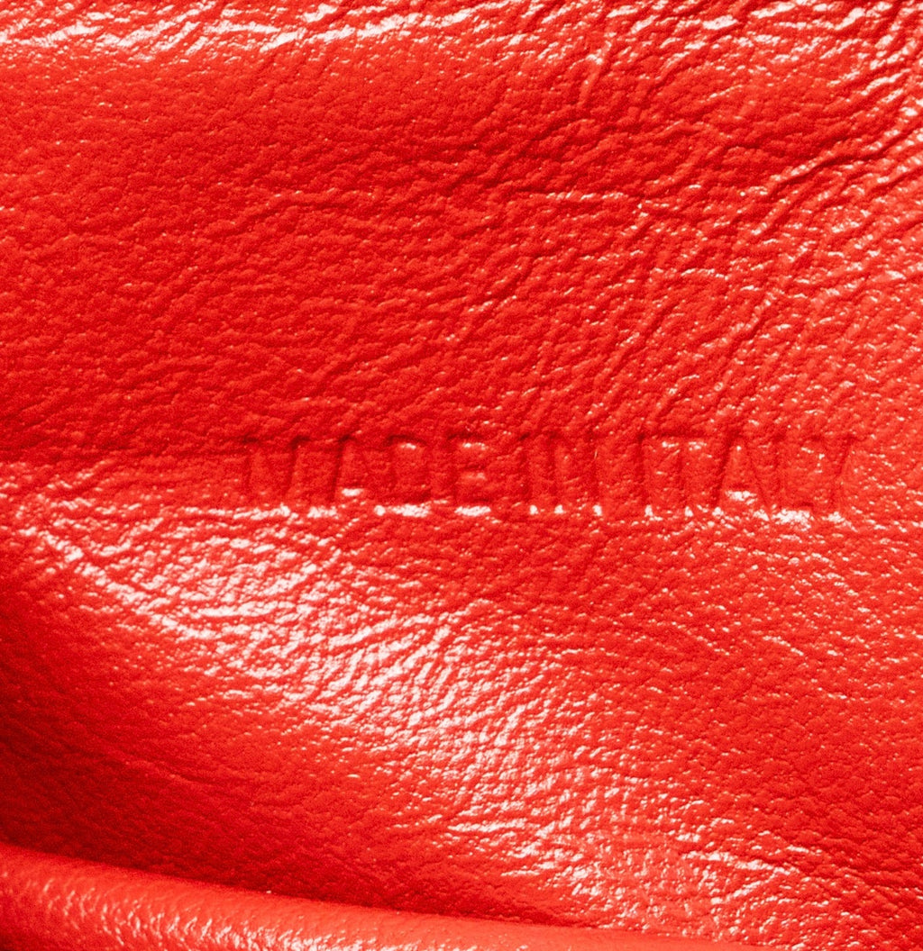 BALENCIAGA TRIANGLE DUFFLE BAG CALFSKIN BLACK SHW