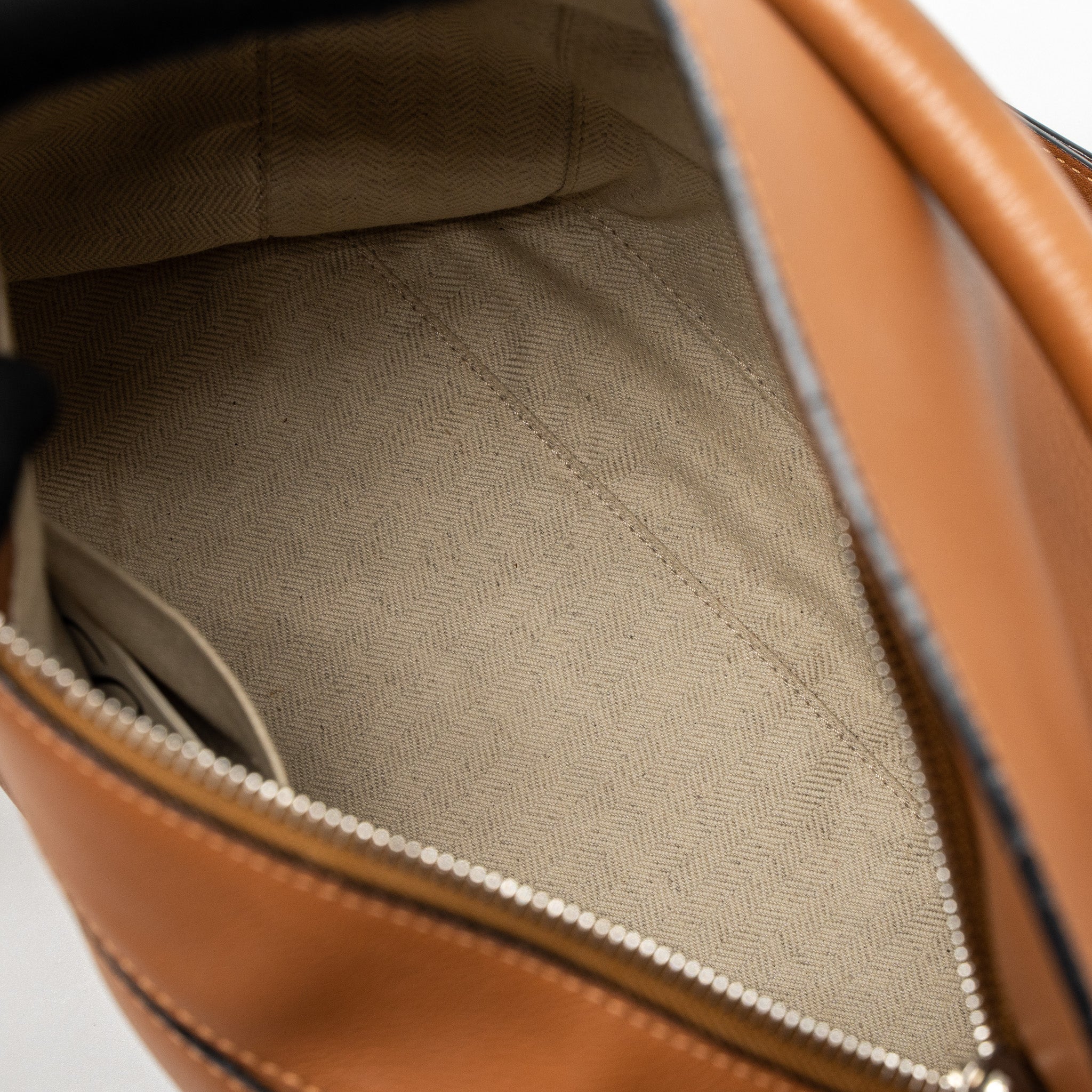 LOEWE MEDIUM PUZZLE BAG CALFSKIN TAN SHW