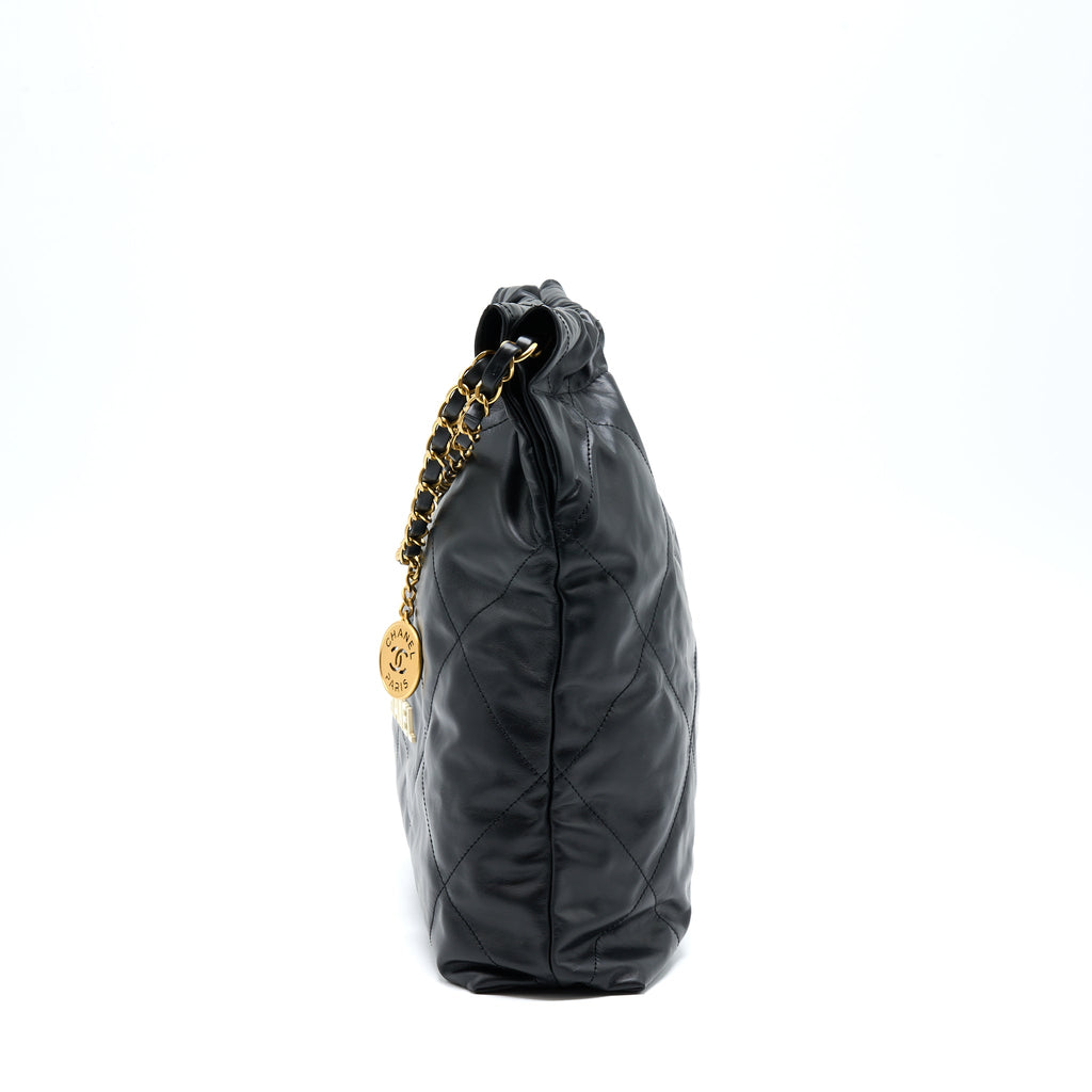 CHANEL 22 BAG MEDIUM SHINY CALFSKIN BLACK GHW (MICROCHIP)