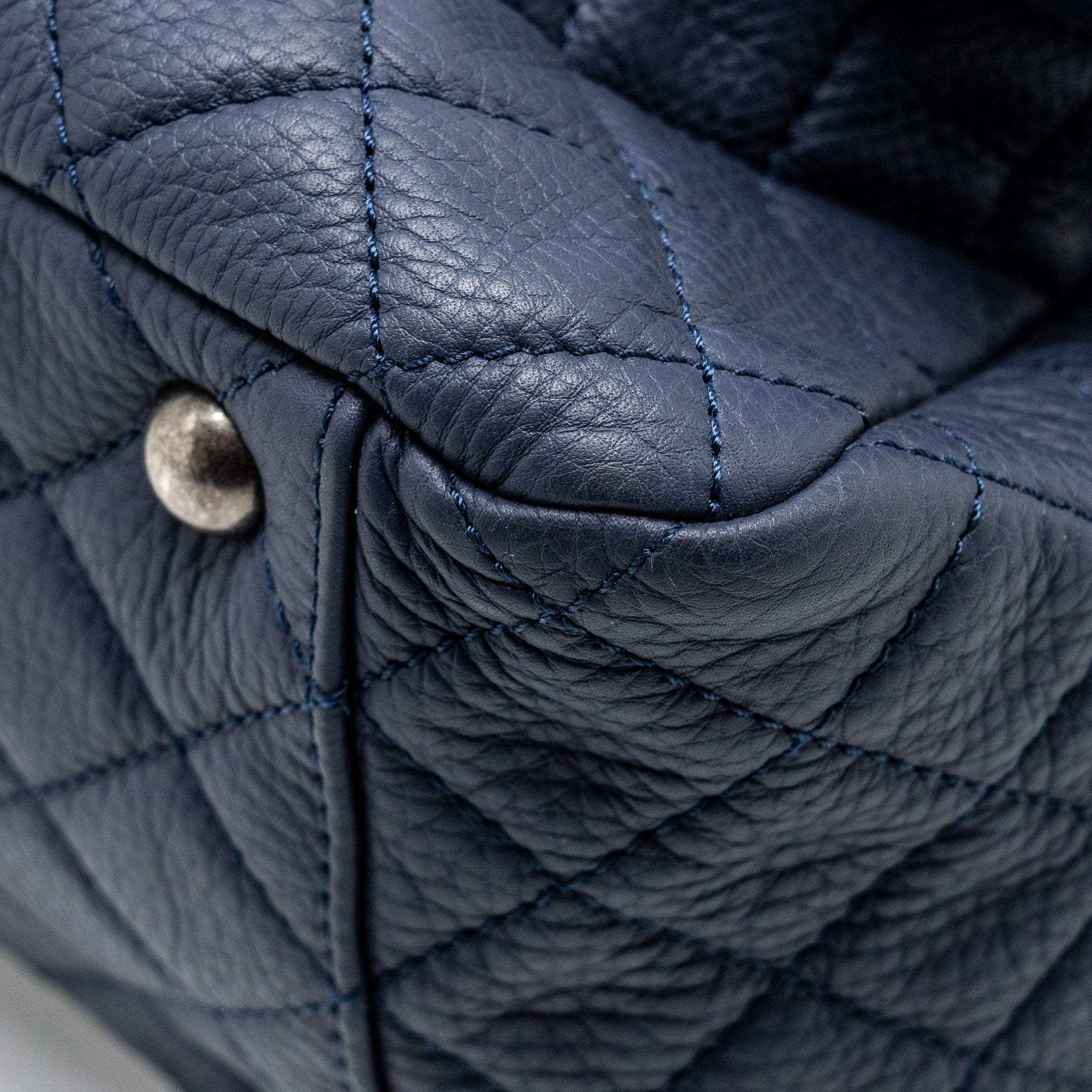 CHANEL XXL AIRLINE CLASSIC FLAP BAG GRAINED CALFSKIN DARK BLUE RUTHENIUM HARDWARE