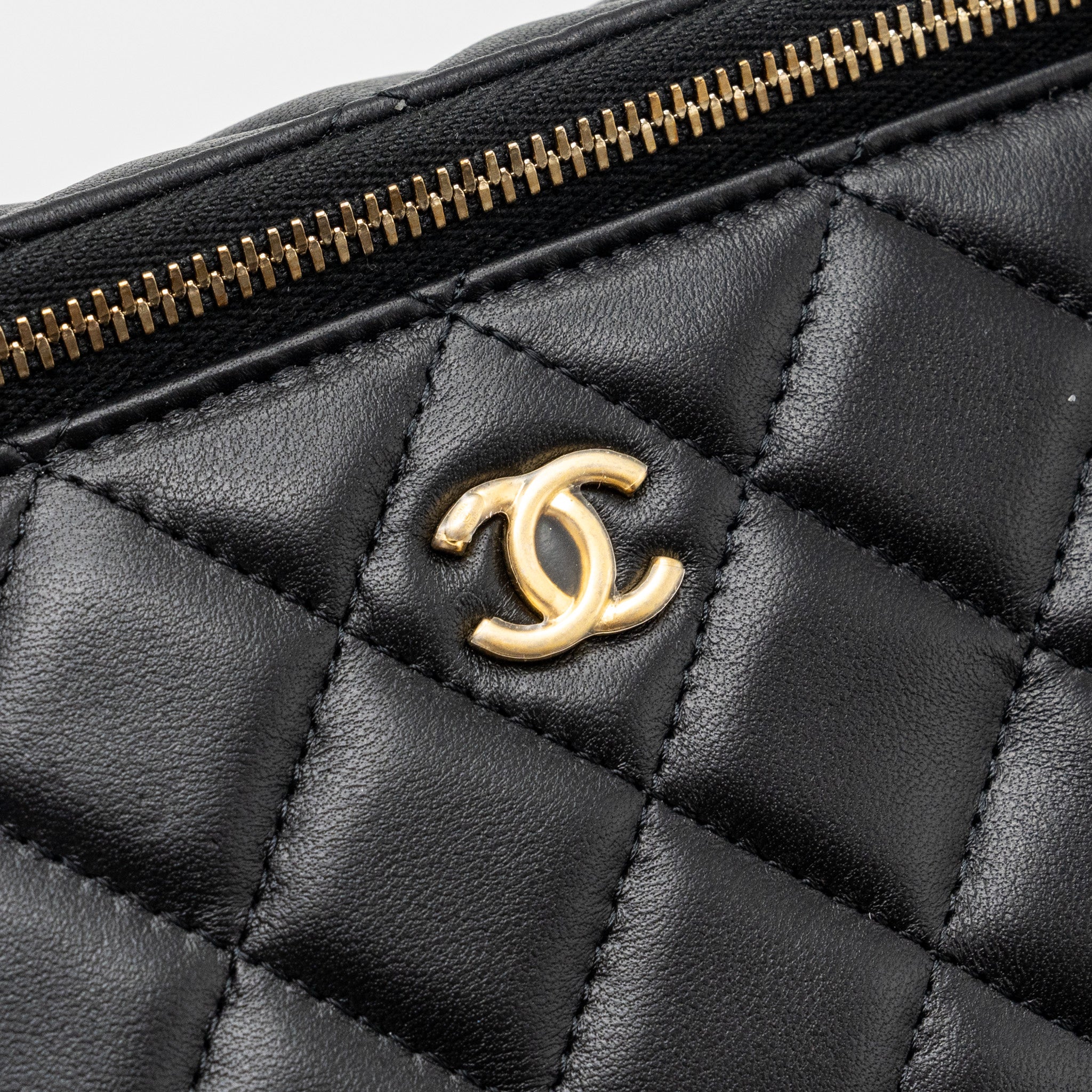 CHANEL PEARL CRUSH LONG VANITY CASE LAMBSKIN BLACK GHW (MICROCHIP)