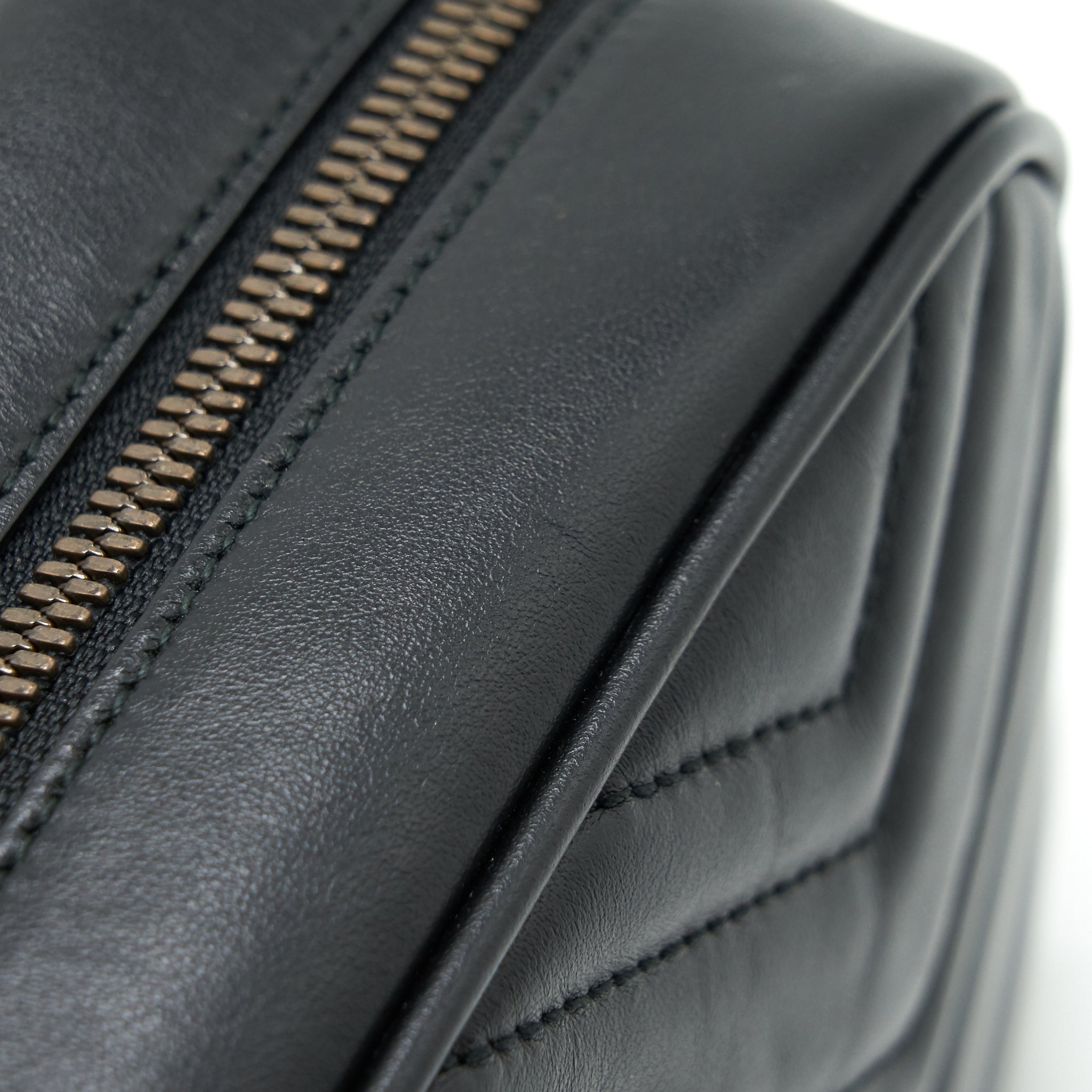 GUCCI GG MARMONT SMALL CAMERA BAG BLACK