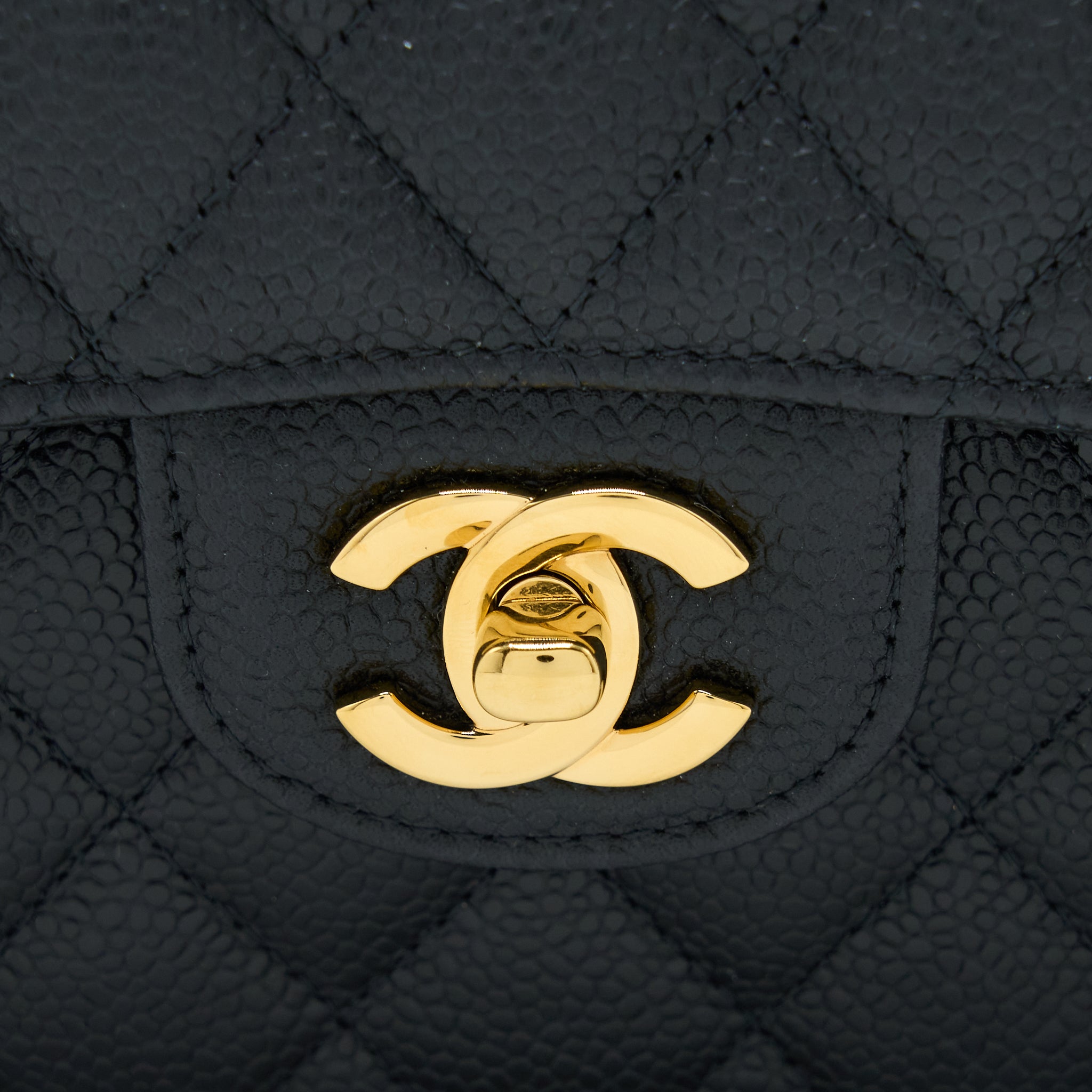 CHANEL SMALL CLASSIC FLAP BAG CAVIAR BLACK GHW (MICROCHIP)