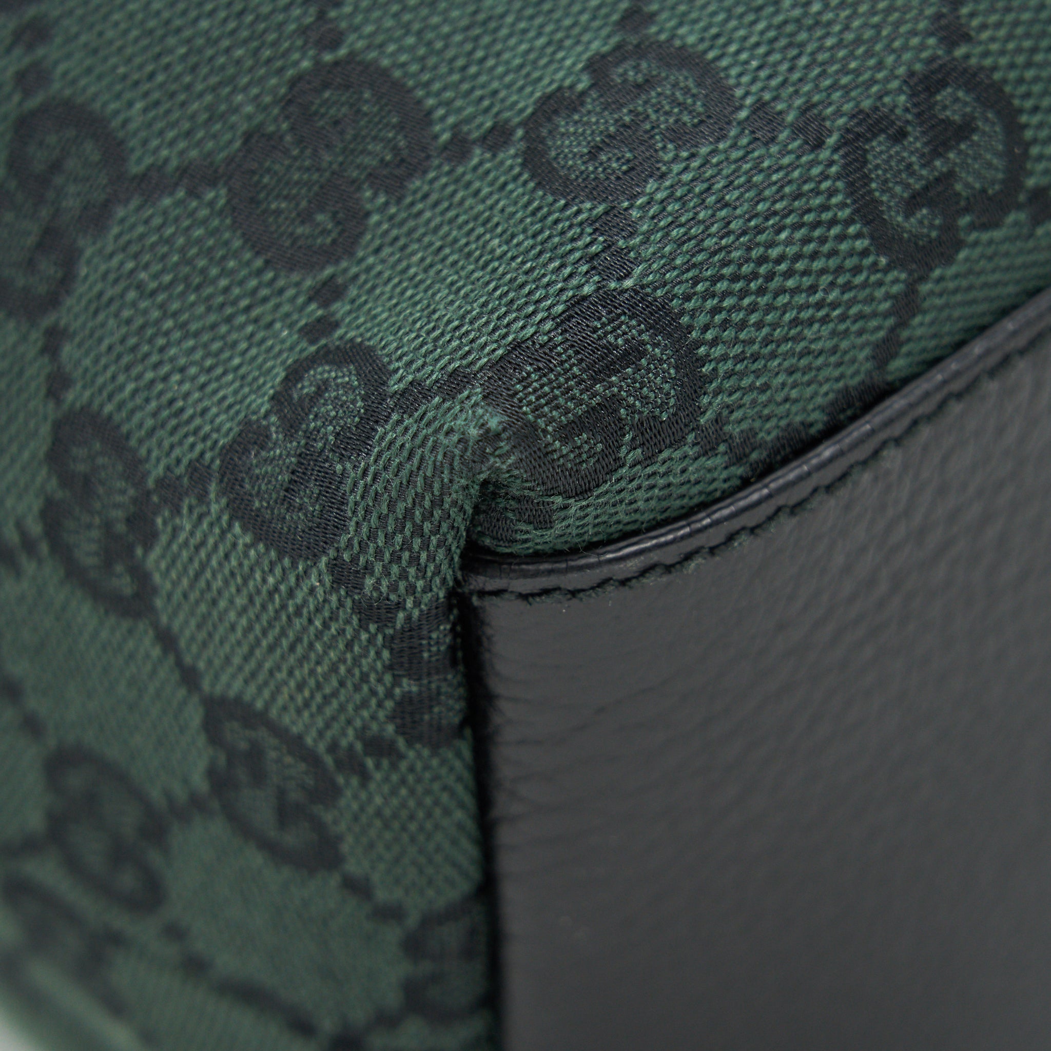 GUCCI GG CANVAS SHOPPING BAG DARK GREEN / BLACK