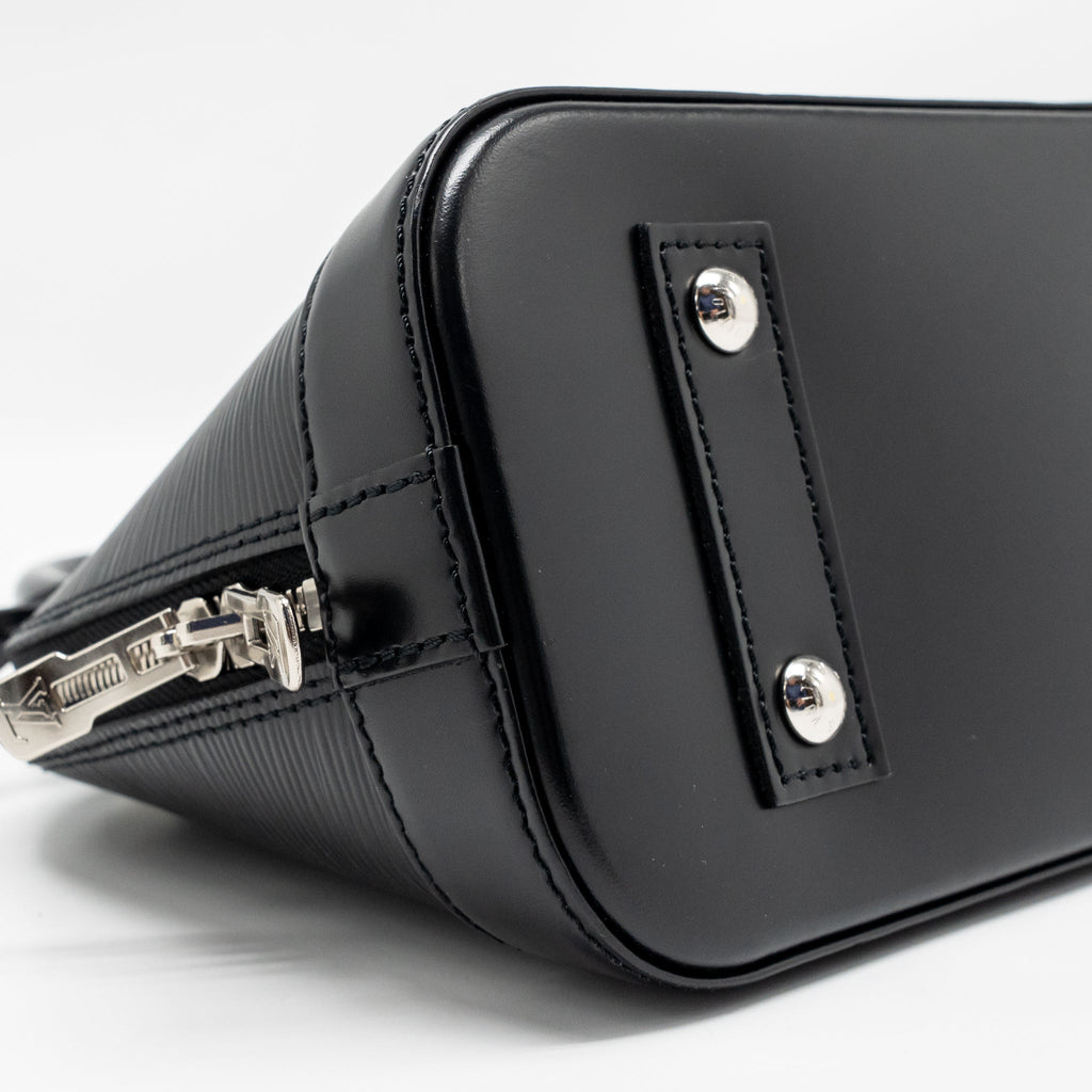 LOUIS VUITTON ALMA BB EPI LEATHER BLACK SHW