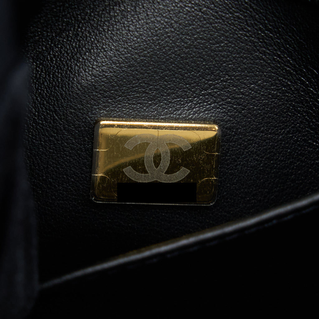 CHANEL 22K COCO FIRST FLAP BAG GRAINED CALFSKIN BLACK GHW (MICROCHIP)