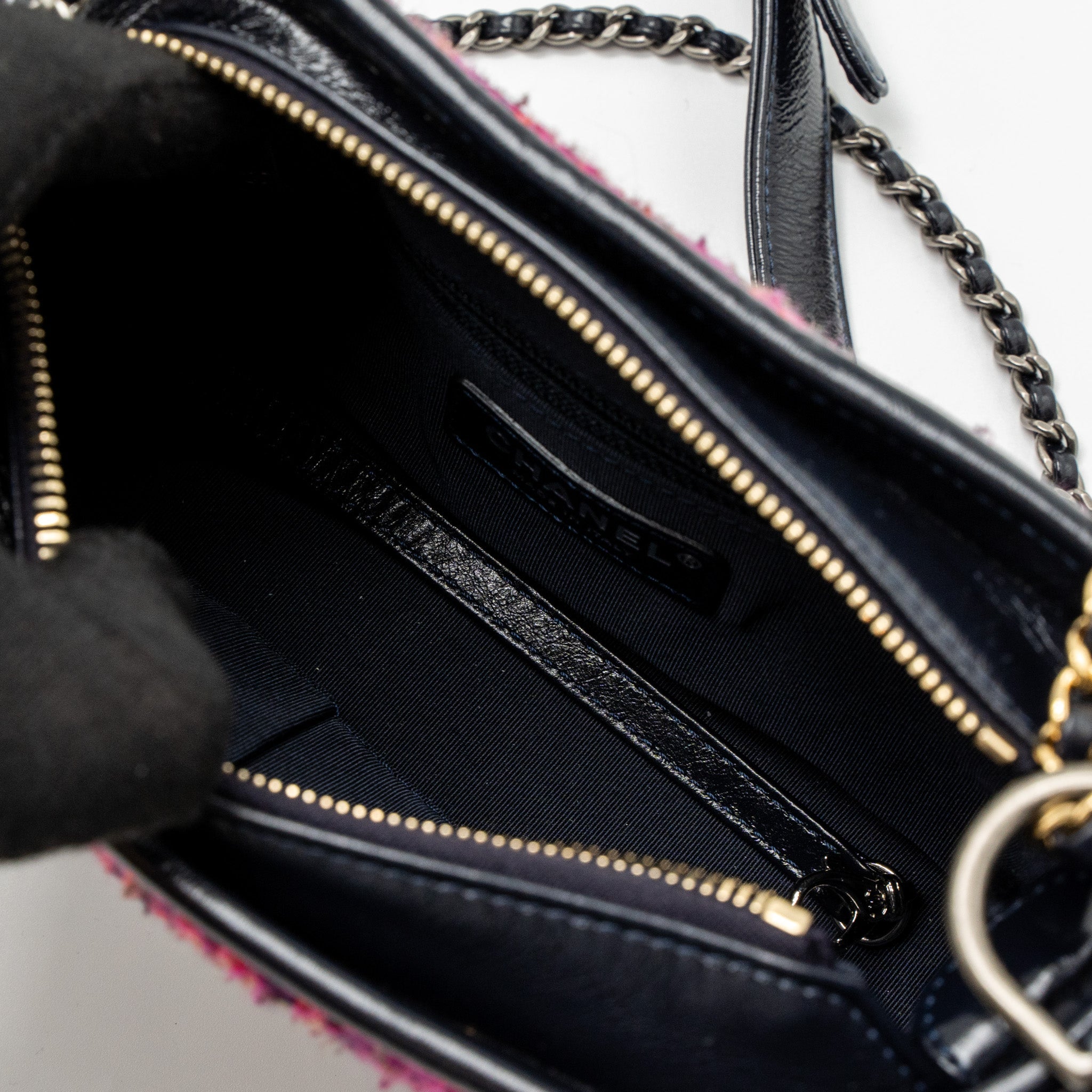 CHANEL SMALL GABRIELLE HOBO BAG TWEED/CALFSKIN MULTICOLOUR MULTICOLOUR HARDWARE