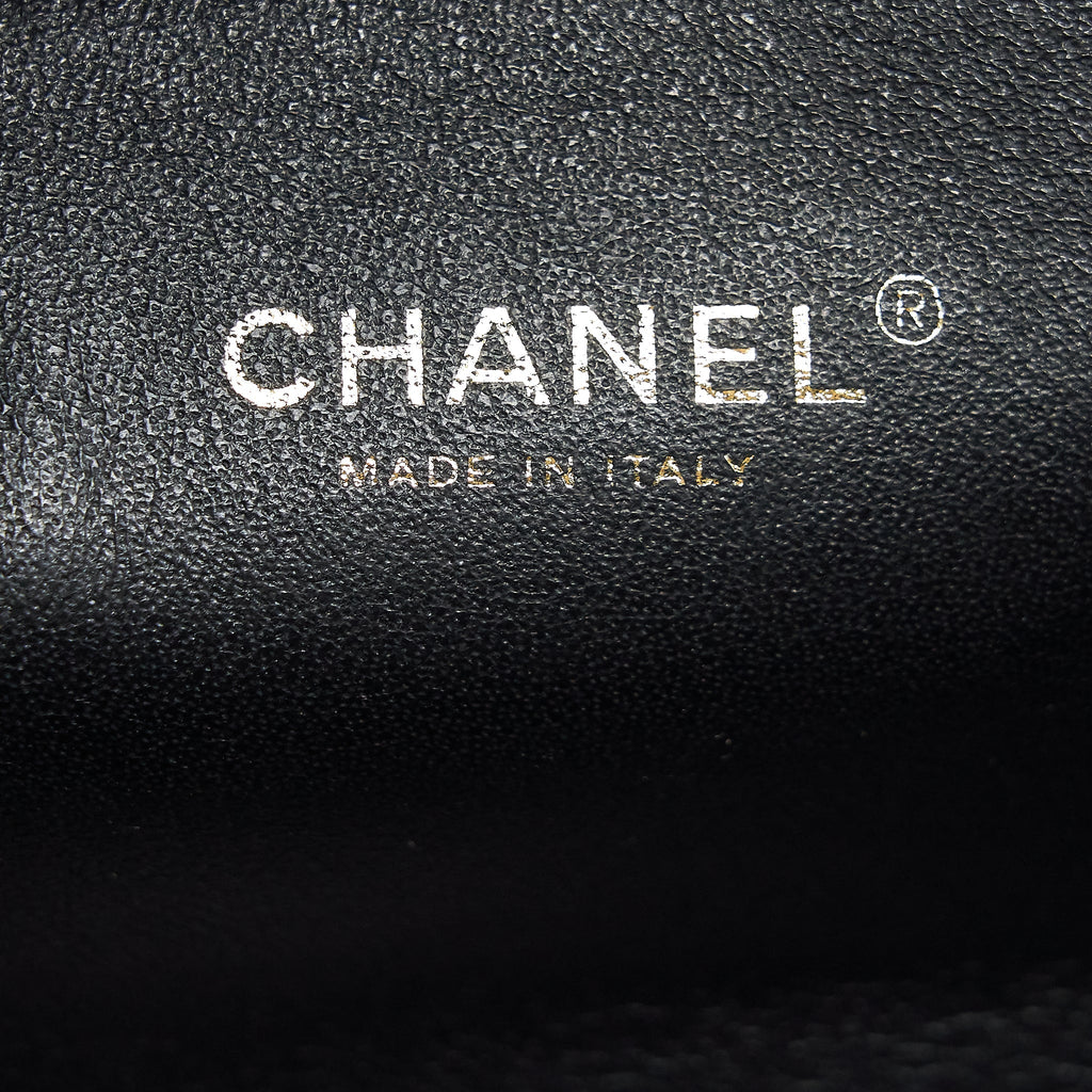 CHANEL MEDIUM CAVIAR FILIGREE FLAP BAG NAVY AND BLACK