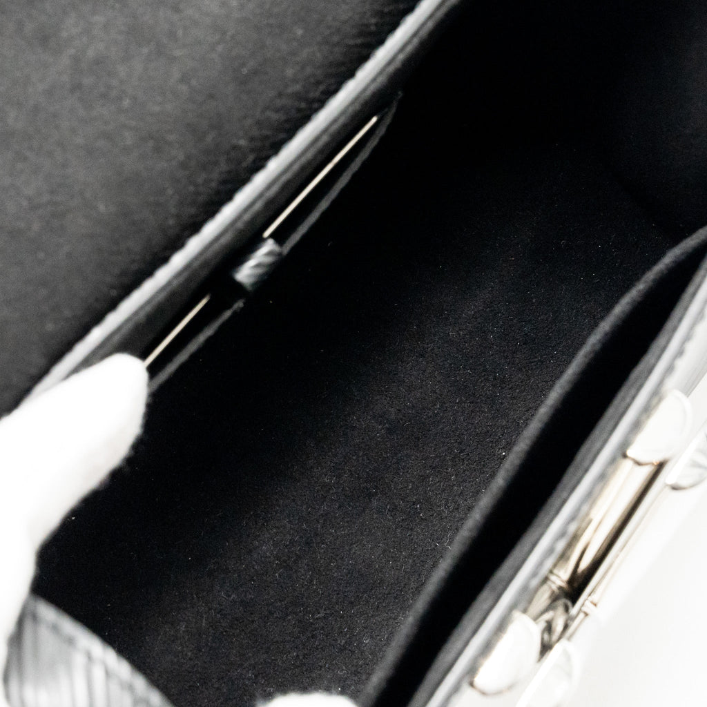 LOUIS VUITTON TWIST PM EPI LEATHER BLACK SHW