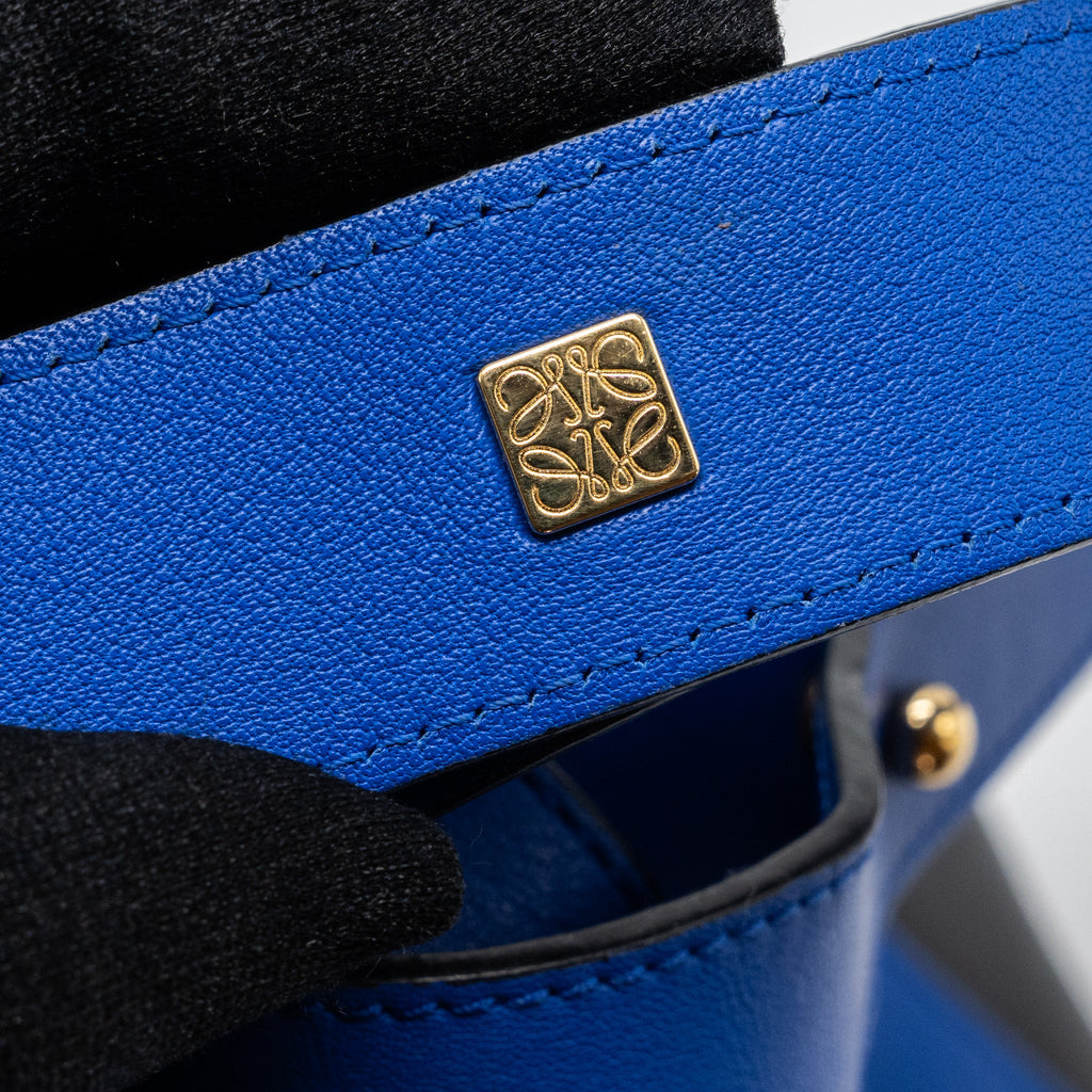 LOEWE HAMMOCK BAG CALFSKIN ELECTRIC BLUE/BLACK GHW