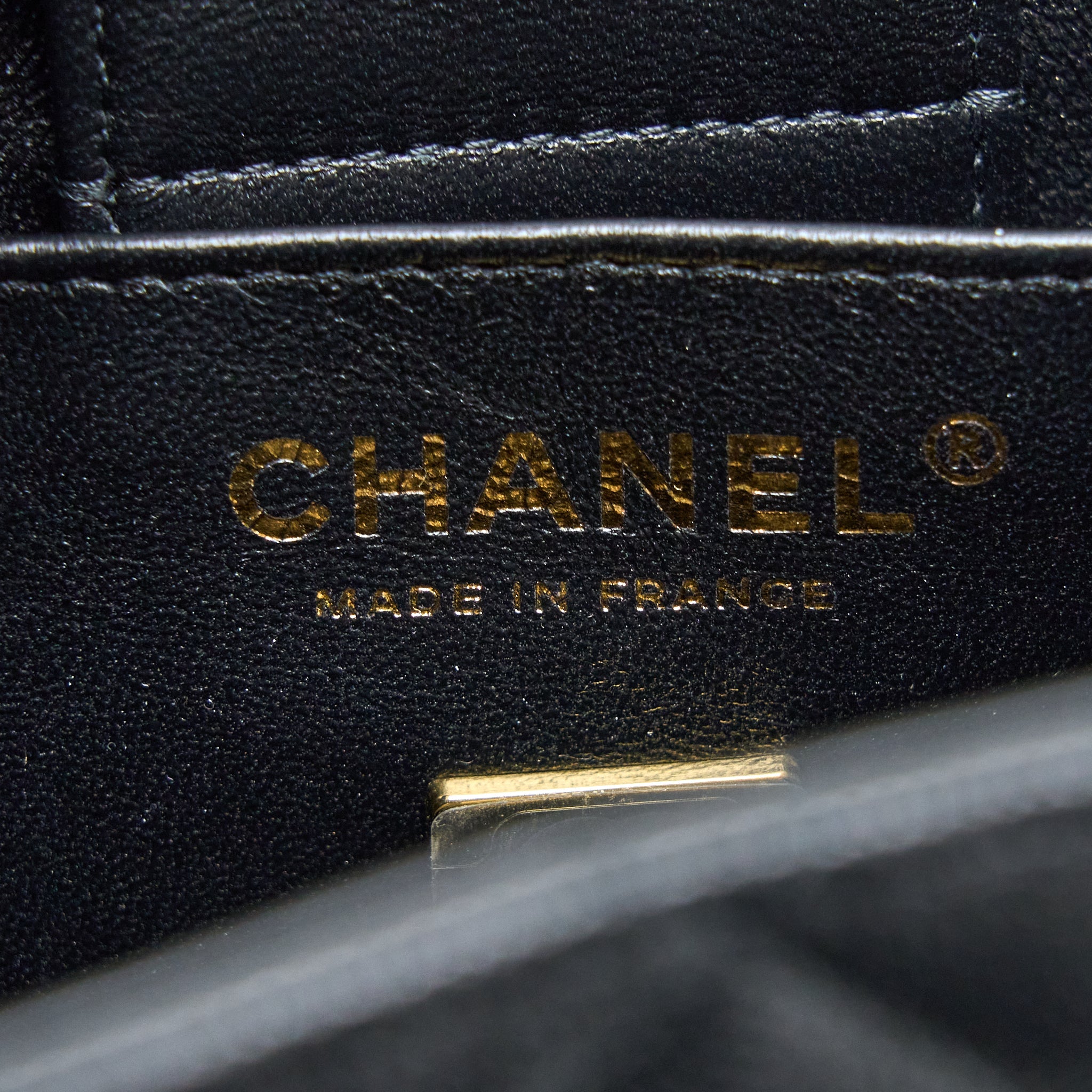 CHANEL MINI BUCKET TOTE BAG CAVIAR BLACK LGHW (MICROCHIP)