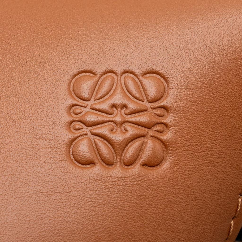 LOEWE SMALL GATE BAG CALFSKIN/TWEED TAN GHW