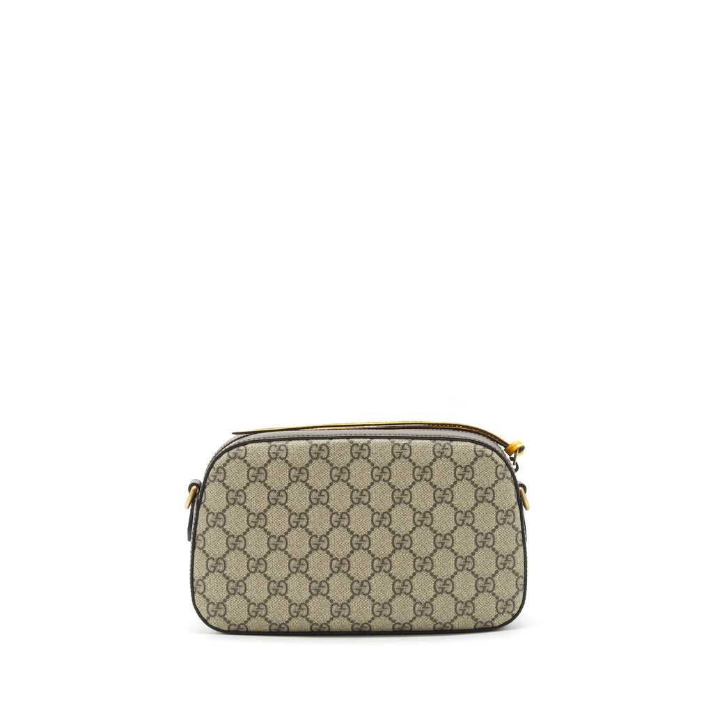 GUCCI GG SUPREME CAMERA CROSSBODY BAG