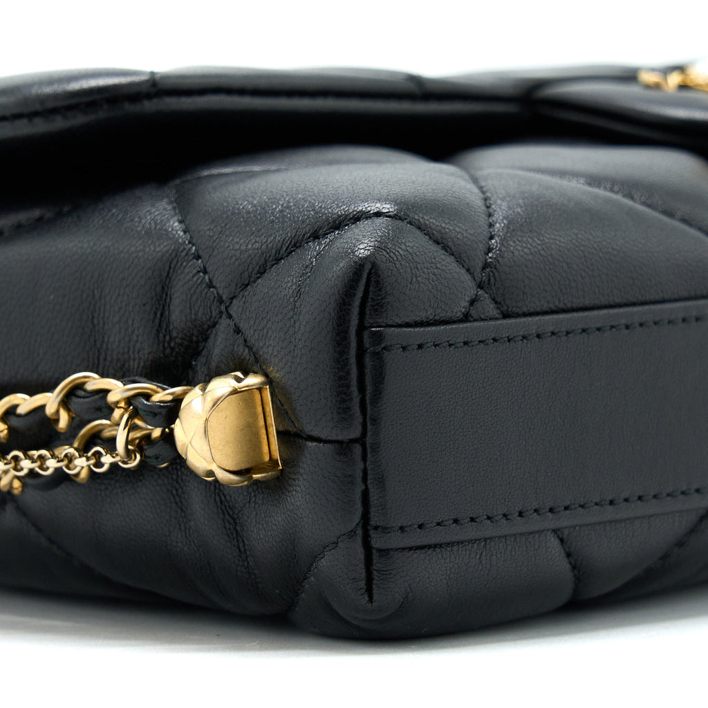 CHANEL 21A QUILTED DETAILED LOGO FLAP BAG LAMBSKIN BLACK GHW (MICROCHIP)