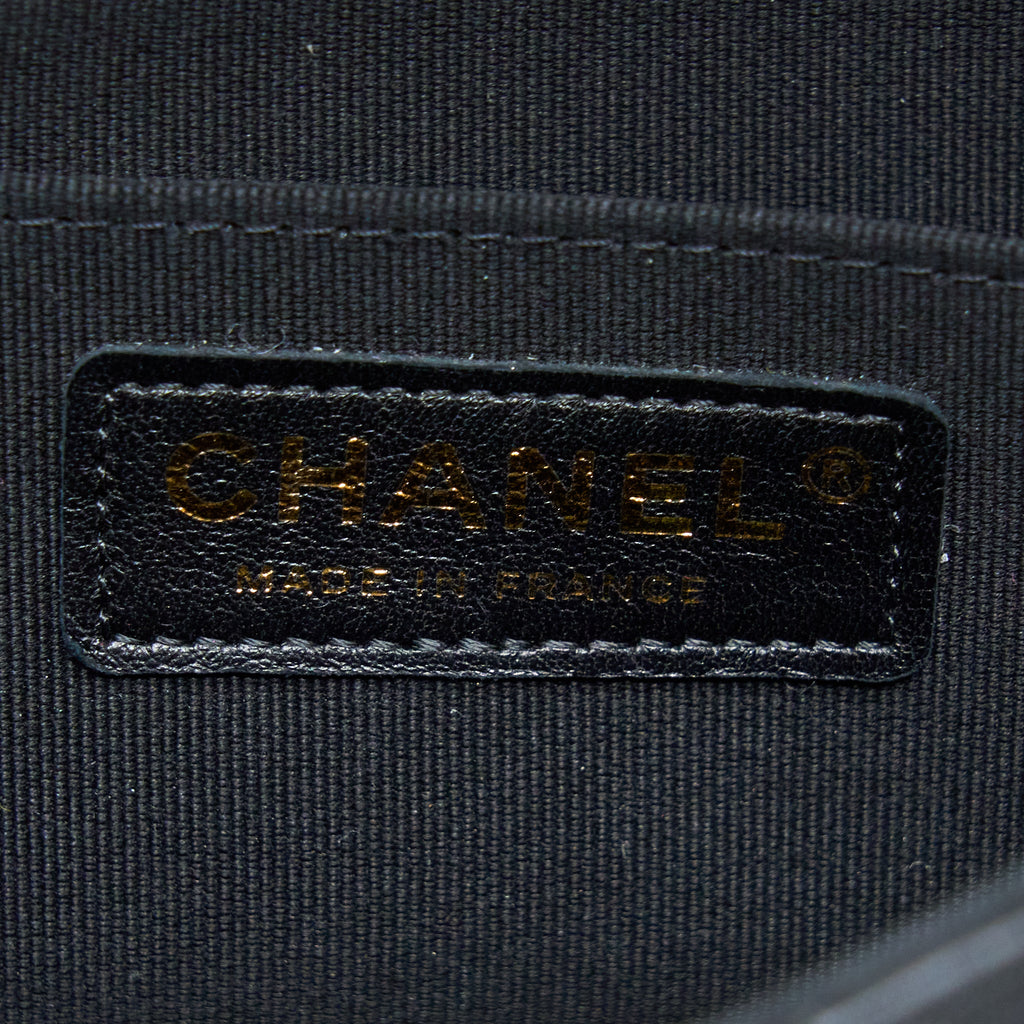 CHANEL 21A QUILTED DETAILED LOGO FLAP BAG LAMBSKIN BLACK GHW (MICROCHIP)