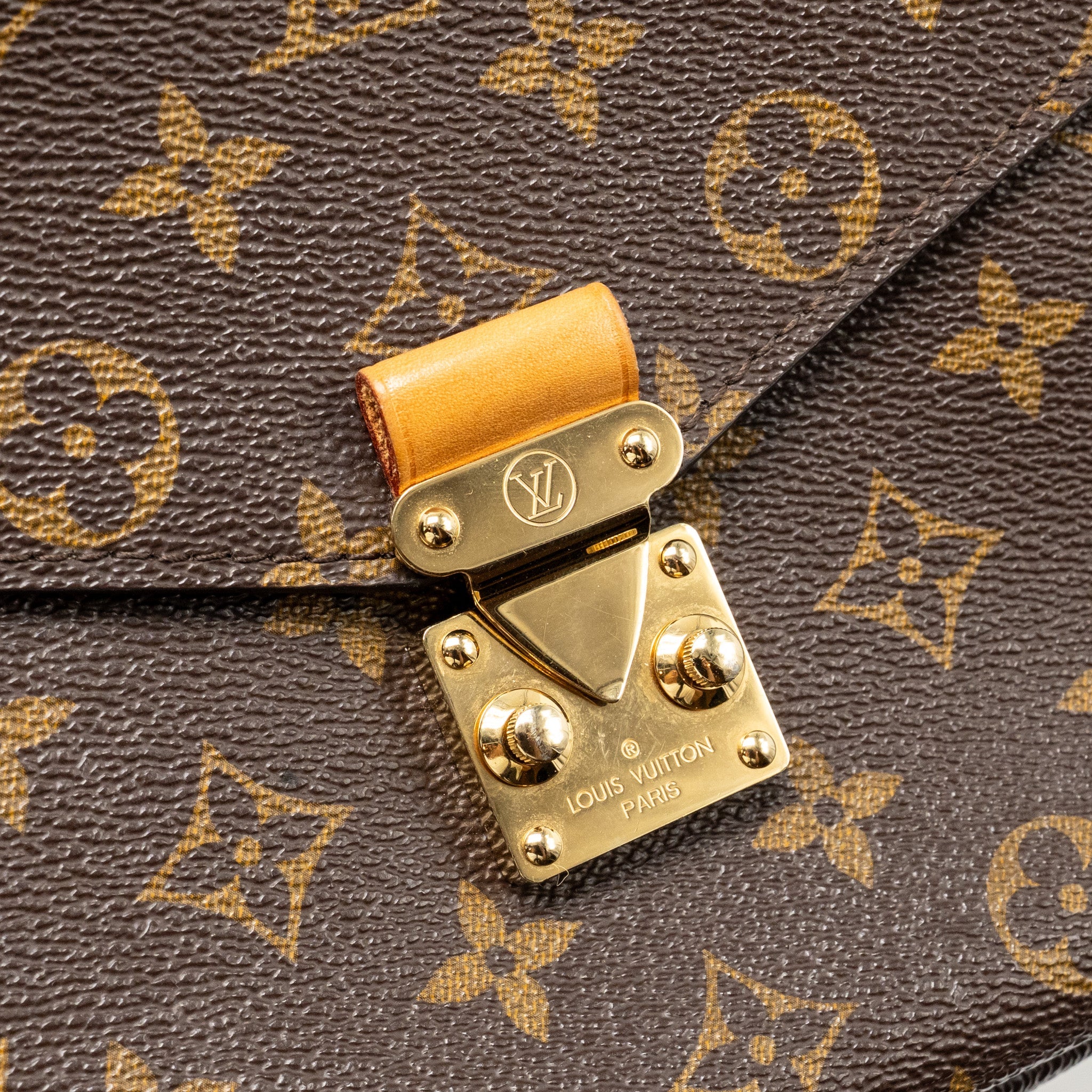 LOUIS VUITTON POCHETTE MÉTIS MONOGRAM CANVAS GHW