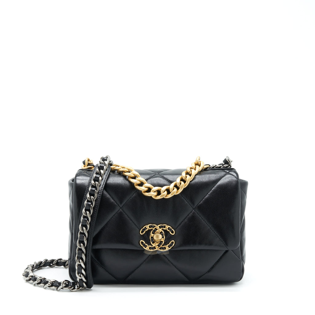 CHANEL SMALL 19 BAG LAMBSKIN BLACK GHW (MICROCHIP)