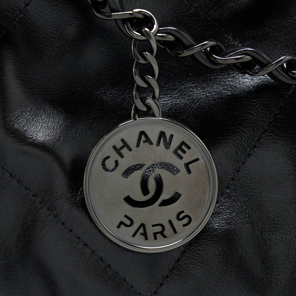 CHANEL MEDIUM 22 BAG SHINY CALFSKIN SO BLACK WITH BLACK HARDWARE (MICROCHIP)
