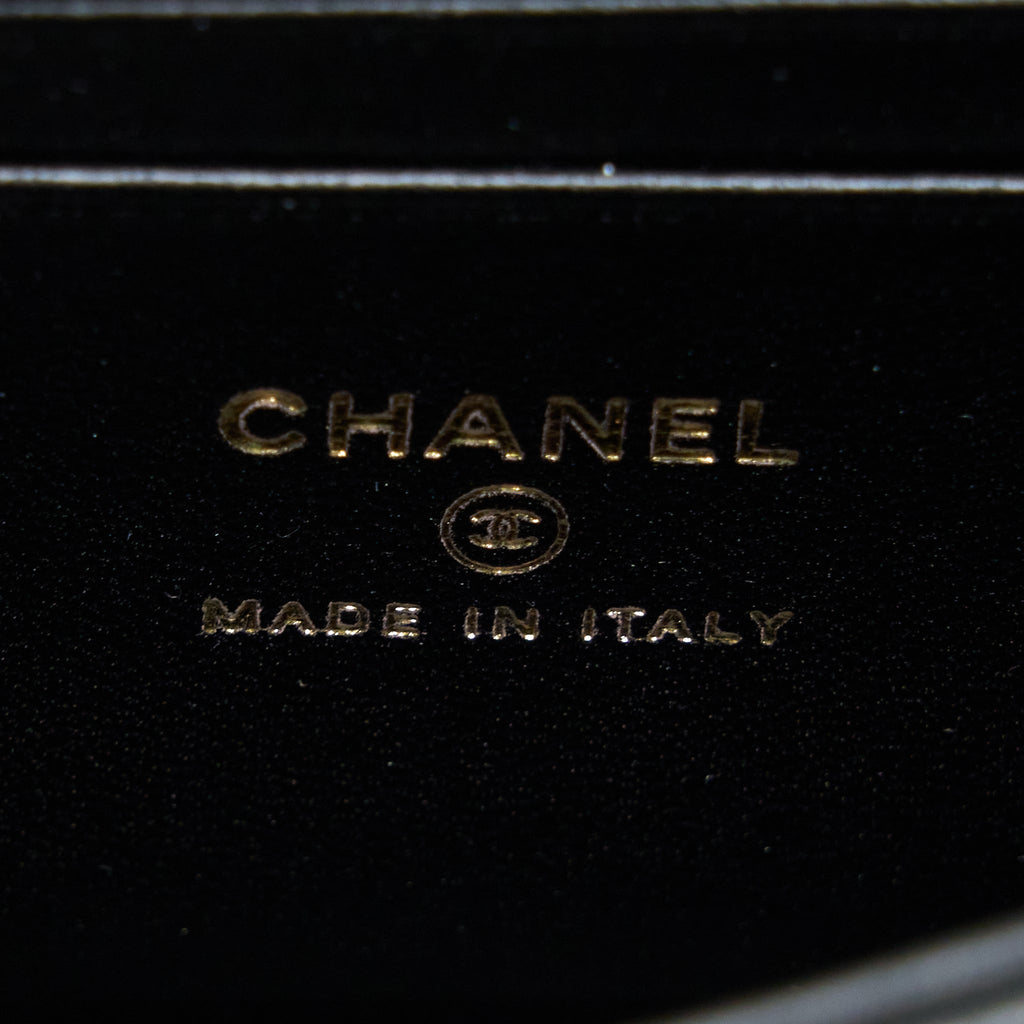 CHANEL 22B FLAP BAG ENAMEL/CC LOGO TOP HANDLE LAMBSKIN BLACK BRUSHED GHW