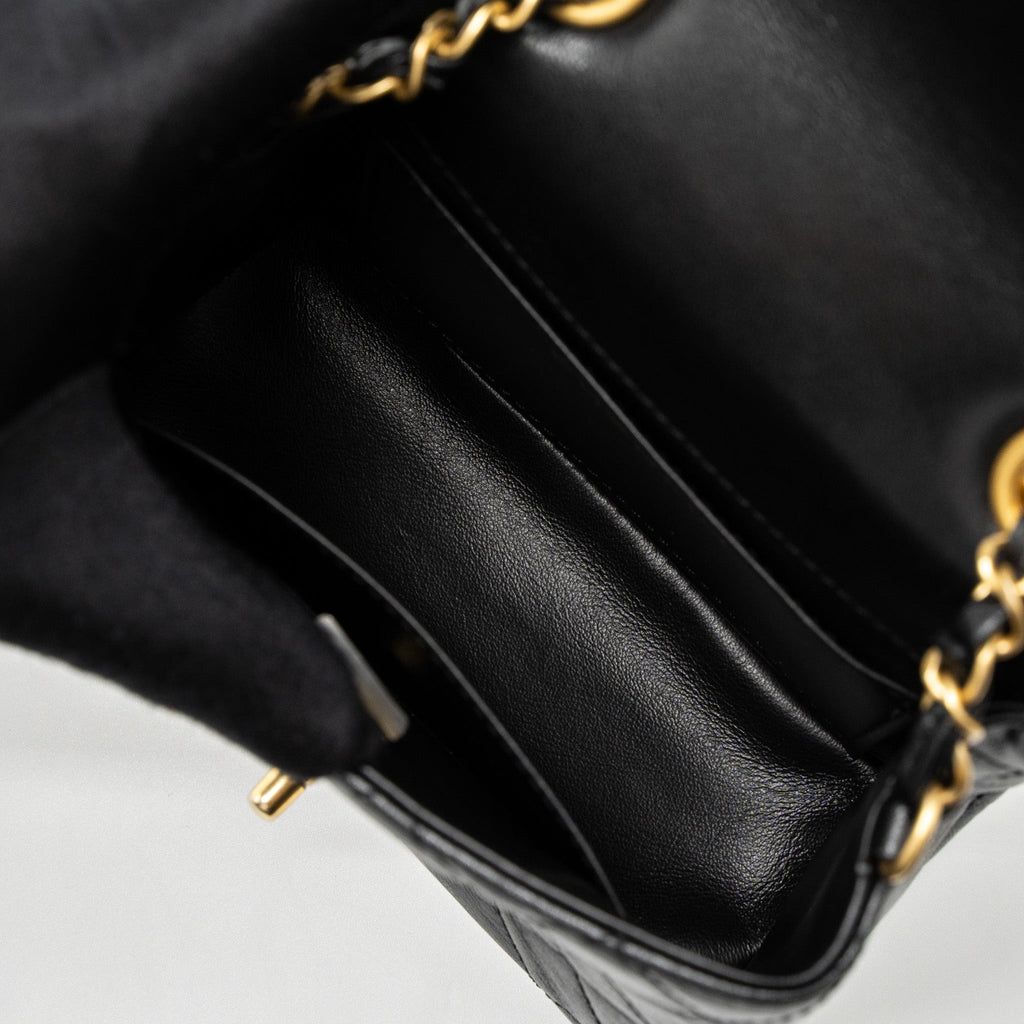 CHANEL 22K RETRO NEW CLASSIC SQUARE MINI FLAP BAG GOATSKIN BLACK BRUSHED GHW (MICROCHIP)