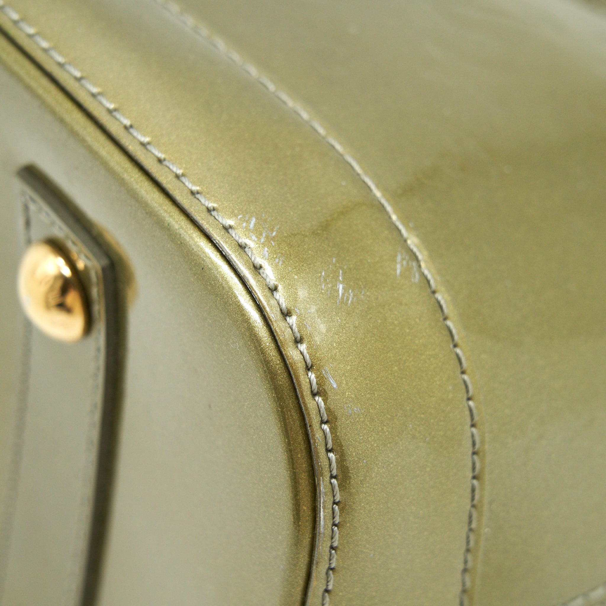 LOUIS VUITTON PATENT ALMA PM OLIVE GREEN WTH COIN PURSE ACCESSORY