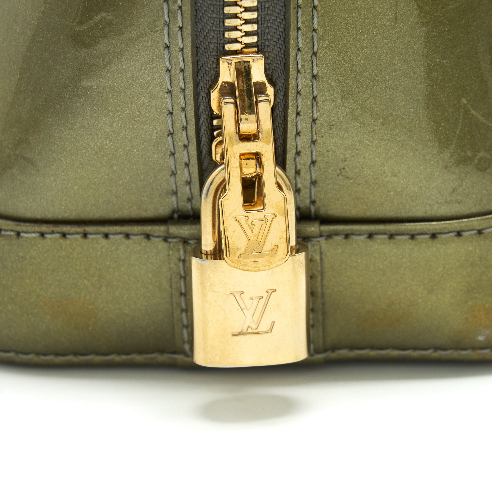 LOUIS VUITTON PATENT ALMA PM OLIVE GREEN WTH COIN PURSE ACCESSORY