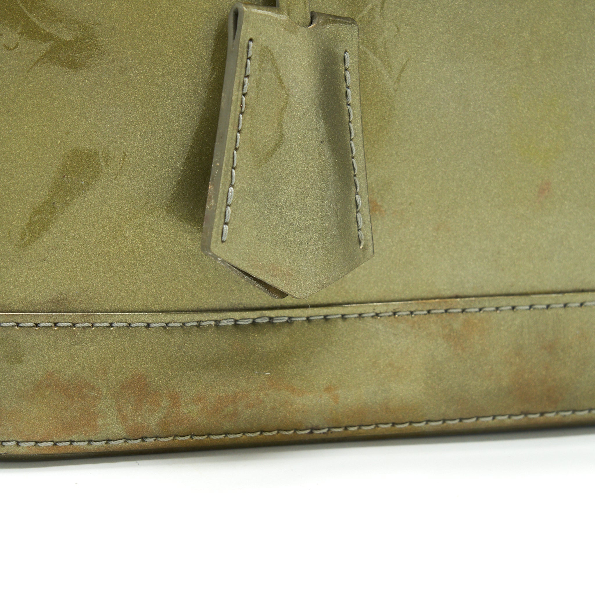LOUIS VUITTON PATENT ALMA PM OLIVE GREEN WTH COIN PURSE ACCESSORY