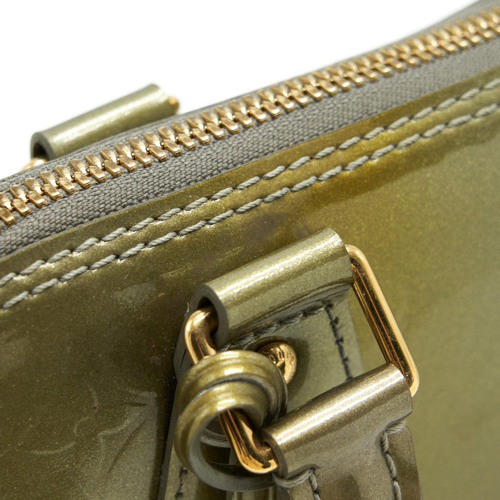LOUIS VUITTON PATENT ALMA PM OLIVE GREEN WTH COIN PURSE ACCESSORY