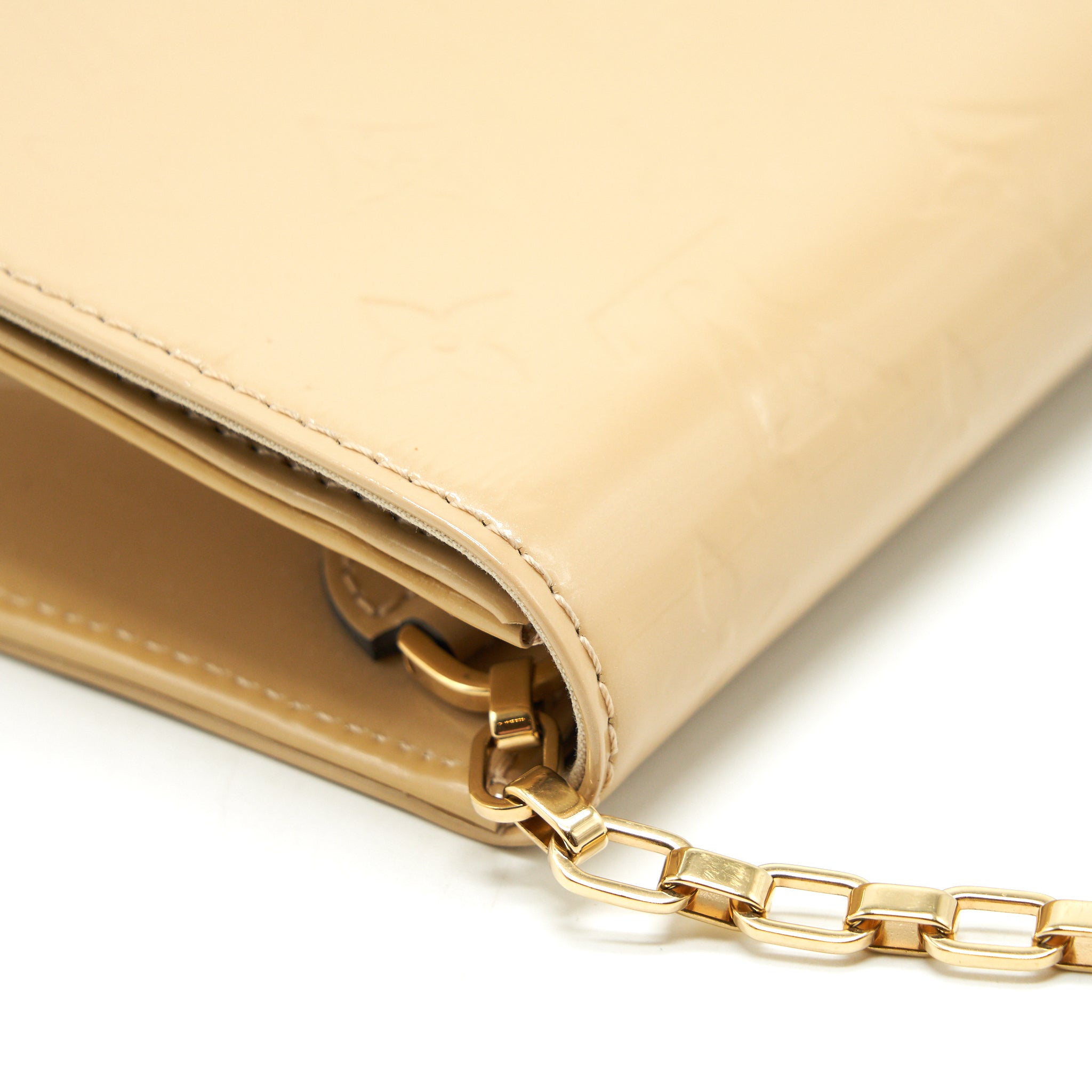 LOUIS VUITTON VERNIS ANA CLUTCH PATENT LEATHER BEIGE GHW