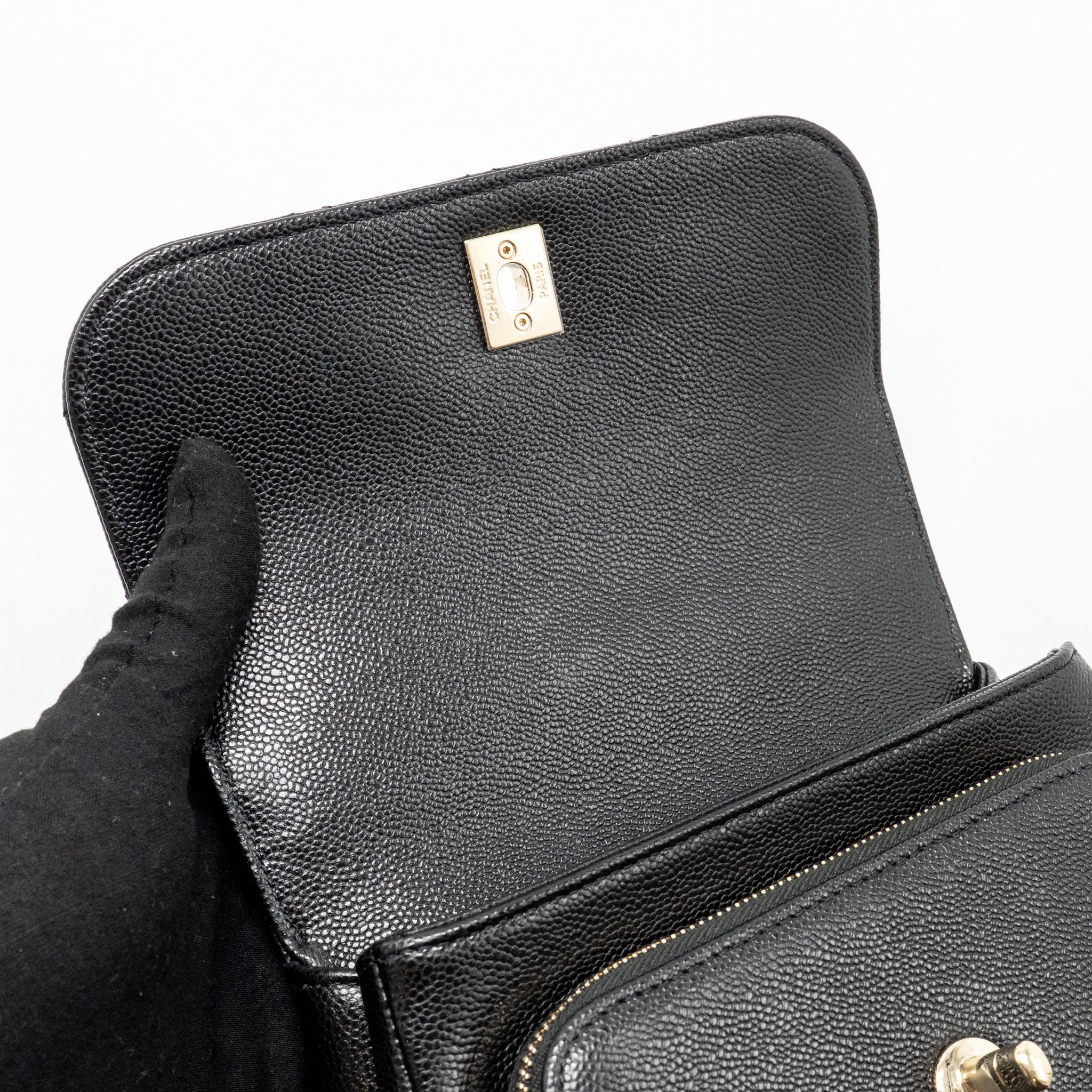 CHANEL SMALL BUSINESS AFFINITY CAVIAR BLACK LGHW (MICROCHIP)