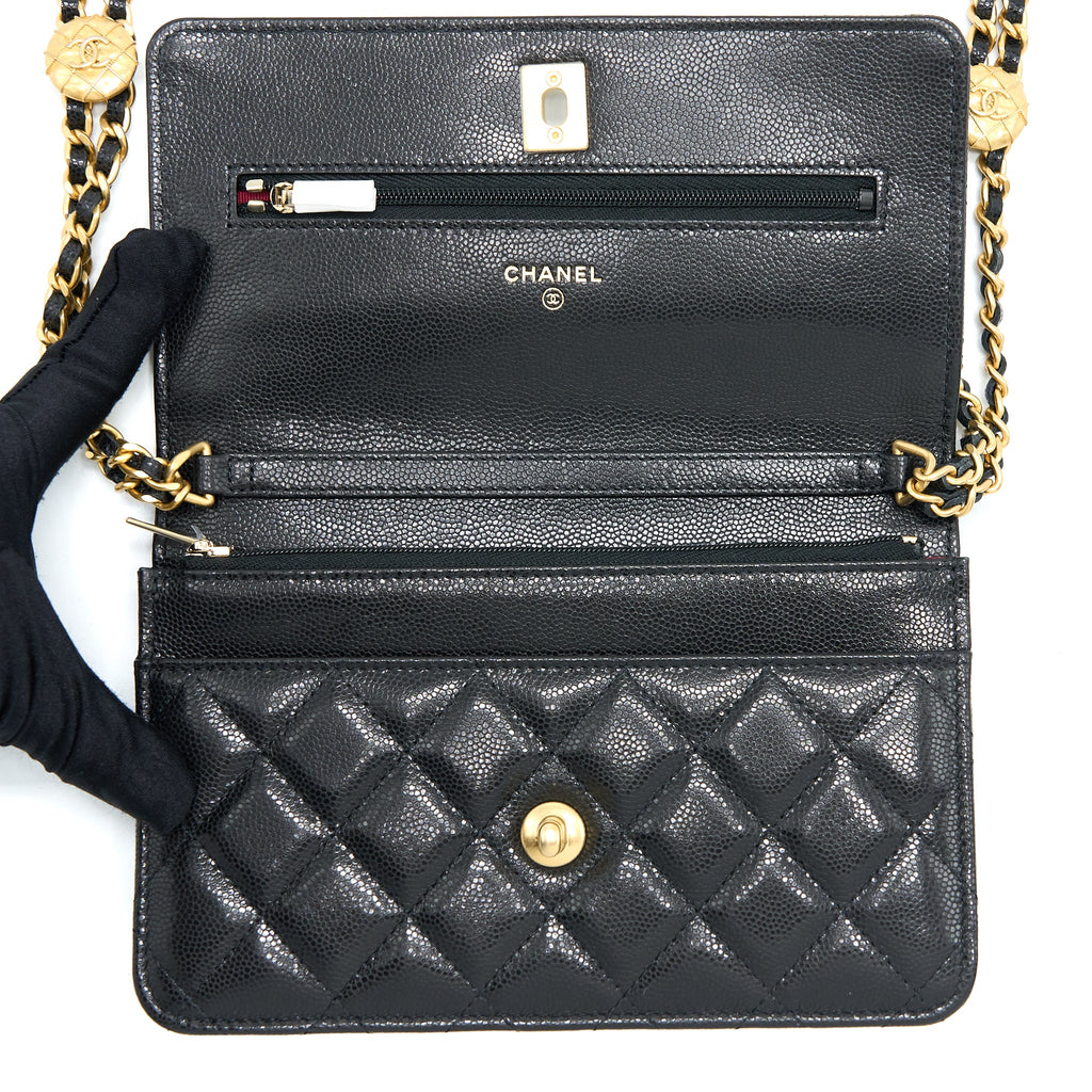 CHANEL 22A TWIST YOUR BUTTON WALLET ON CHAIN CAVIAR BLACK GHW (MICROCHIP)