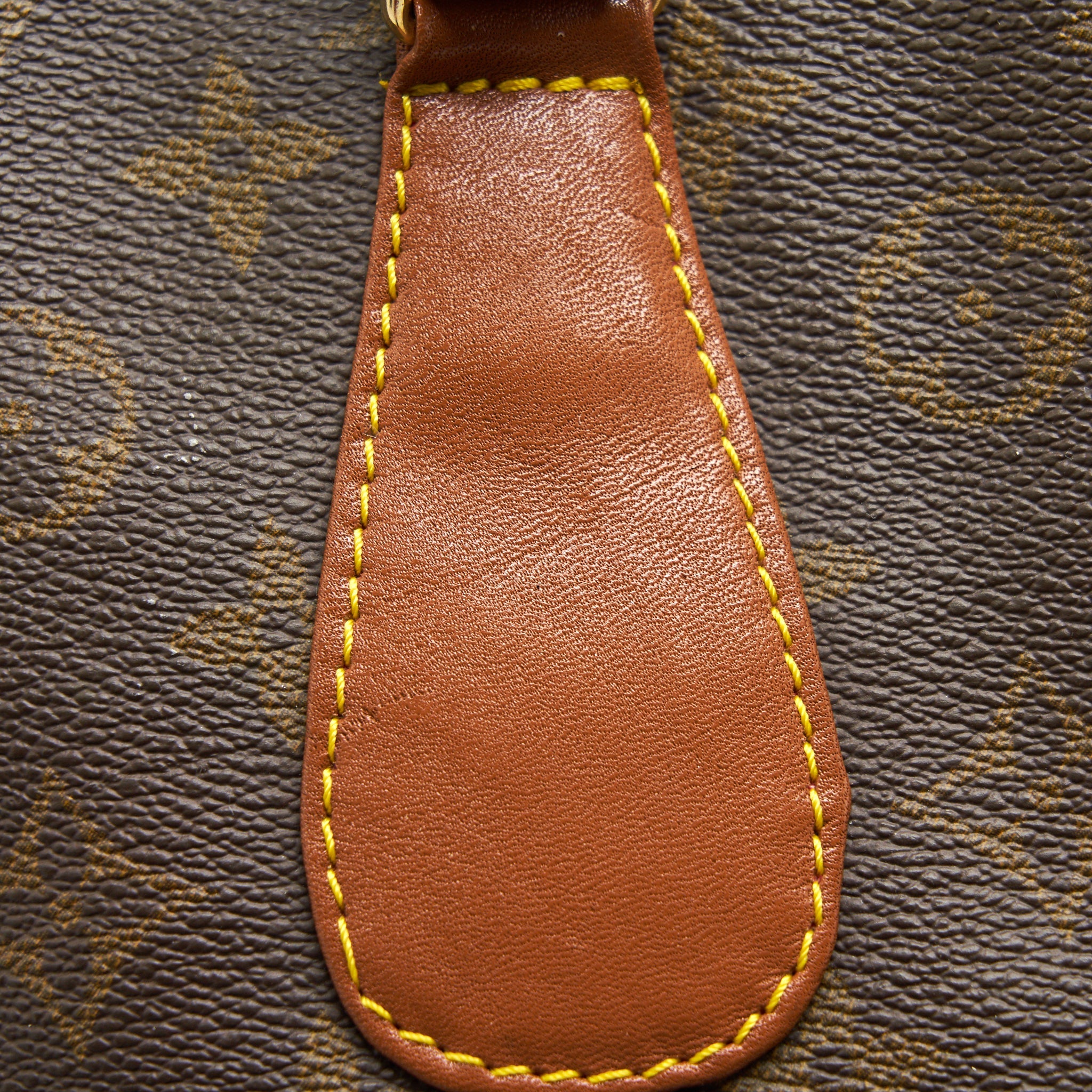 LOUIS VUITTON VINTAGE LIMITED BUCKET BAG WITH MINI POUCH