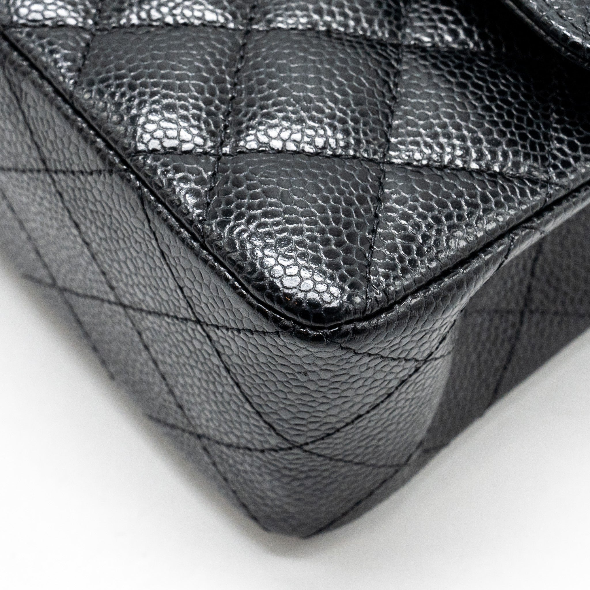 CHANEL SMALL CLASSIC DOUBLE FLAP BAG CAVIAR BLACK SHW (MICROCHIP)