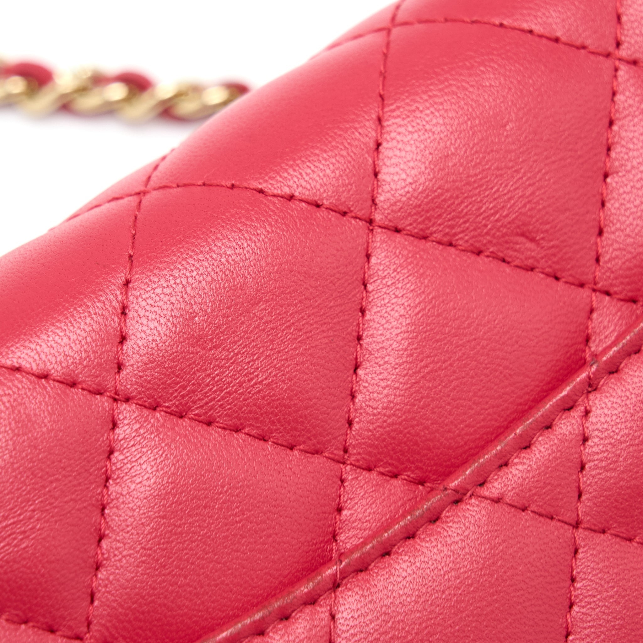 CHANEL CLASSIC WALLET ON CHAIN LAMBSKIN RED GHW