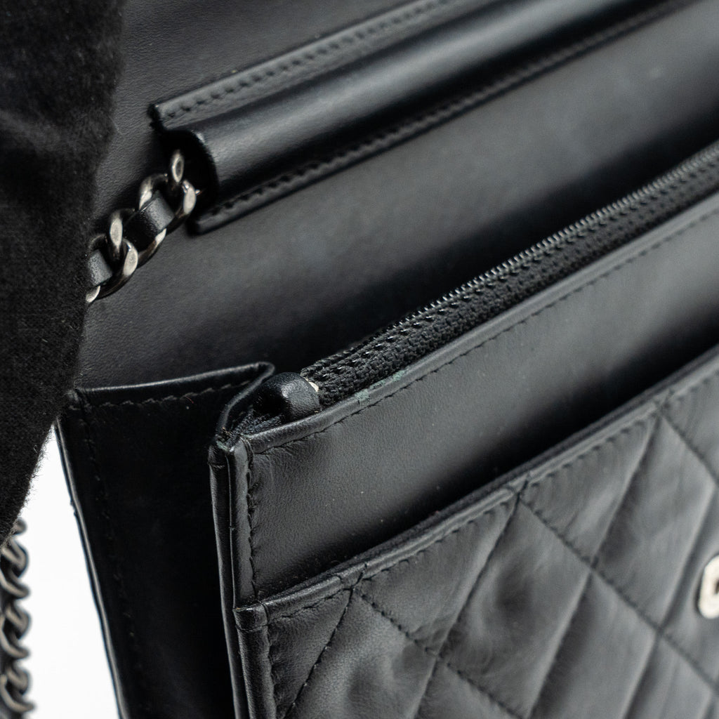 CHANEL 2.55 REISSUE LUCKY CHARMS WALLET ON CHAIN AGED CALFSKIN BLACK RUTHENIUM HARDWARE