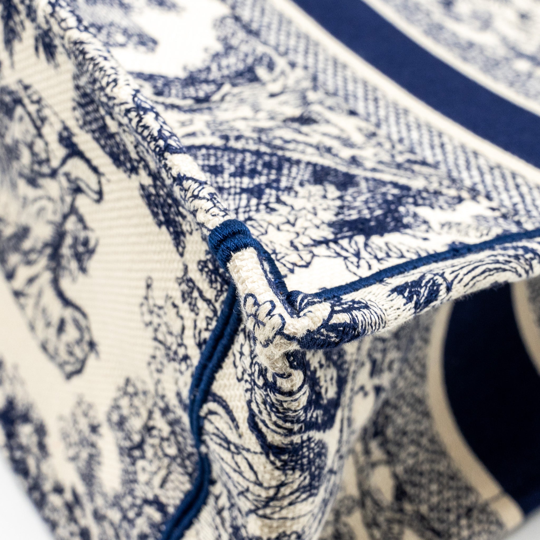 DIOR MEDIUM BOOK TOTE TOILE DE JOUY EMBROIDERY