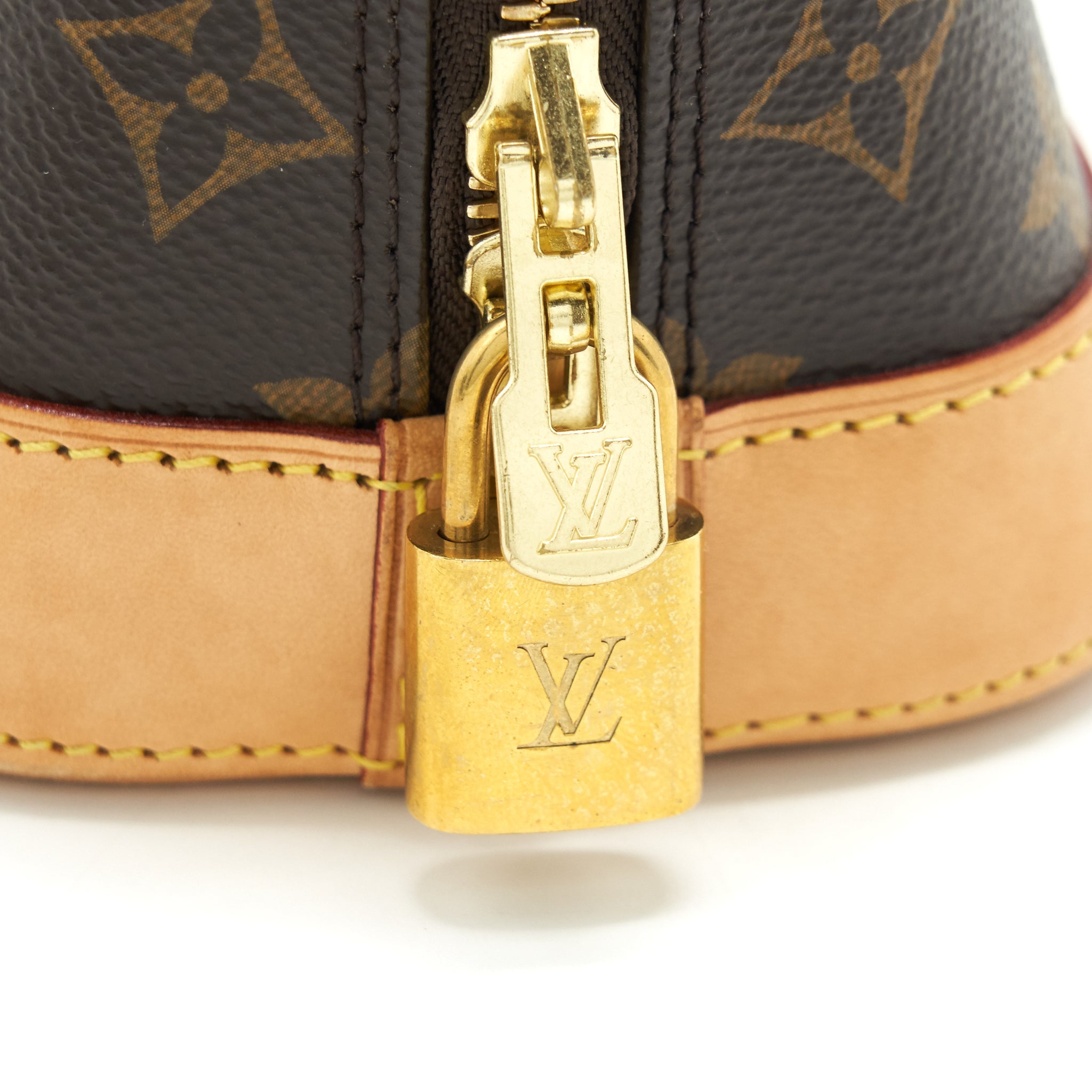 LOUIS VUITTON ALMA BB MONOGRAM