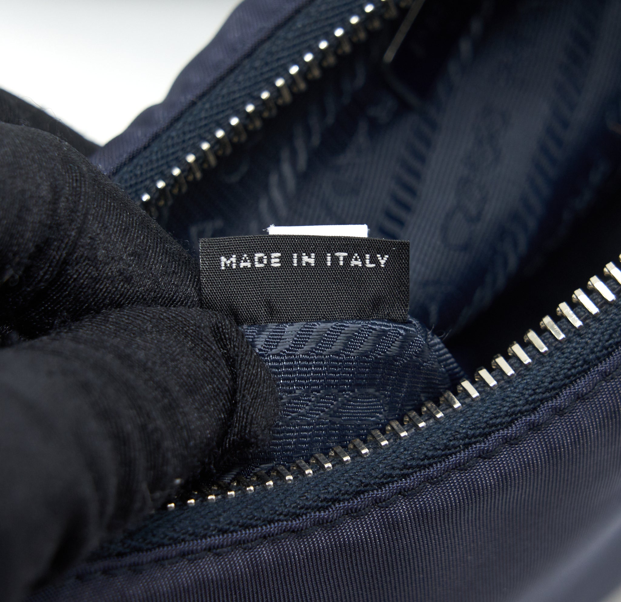 PRADA 2005 RE-EDITION NYLON SHOULDER BAG INDIGO BLUE SHW