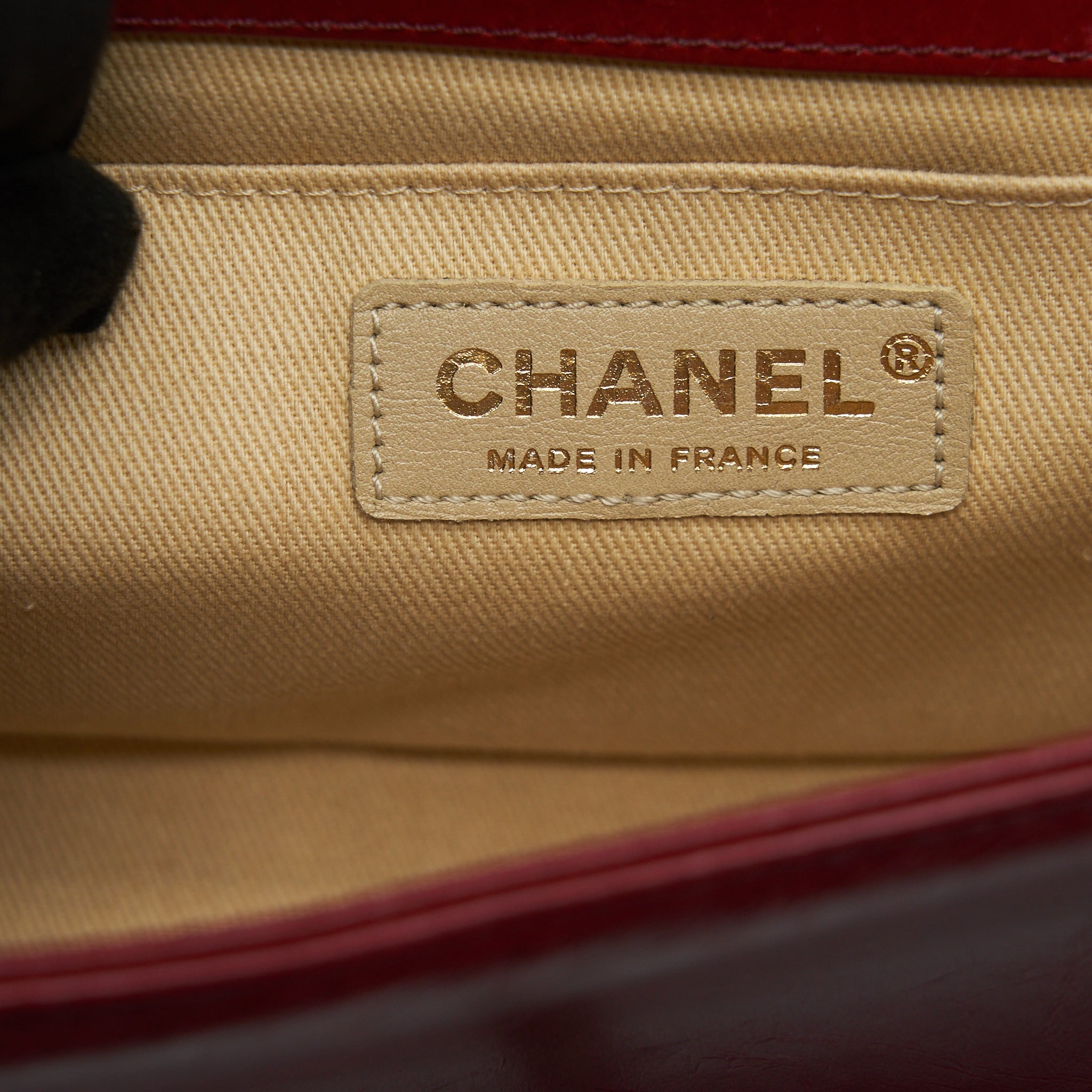 CHANEL MEDIUM BOY BAG AGED CALFSKIN RED WITH RUTHENIUM GHW