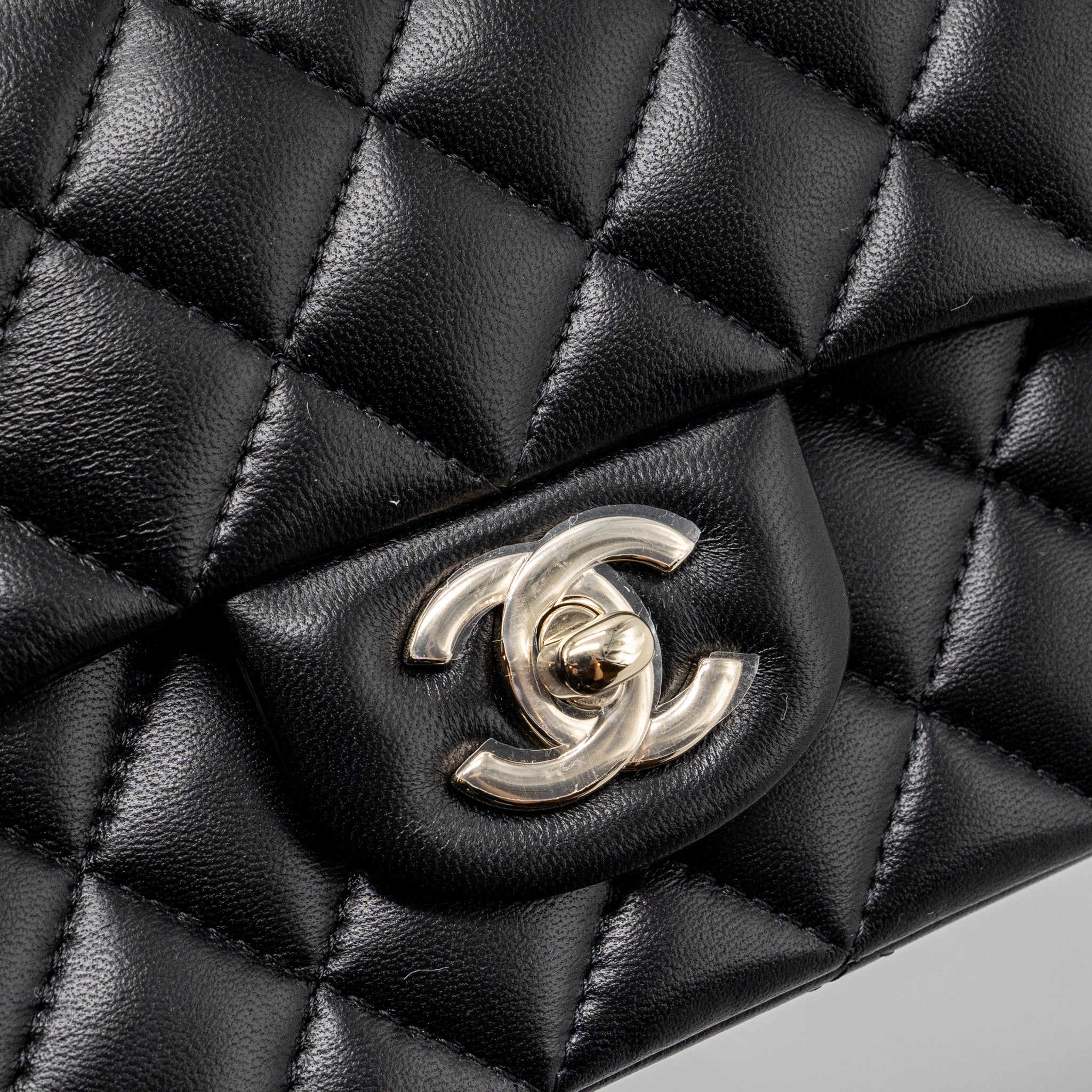CHANEL 23K LEATHER CHAIN TOP HANDLE MINI RECTANGULAR FLAP BAG LAMBSKIN BLACK LGHW (MICROCHIP)